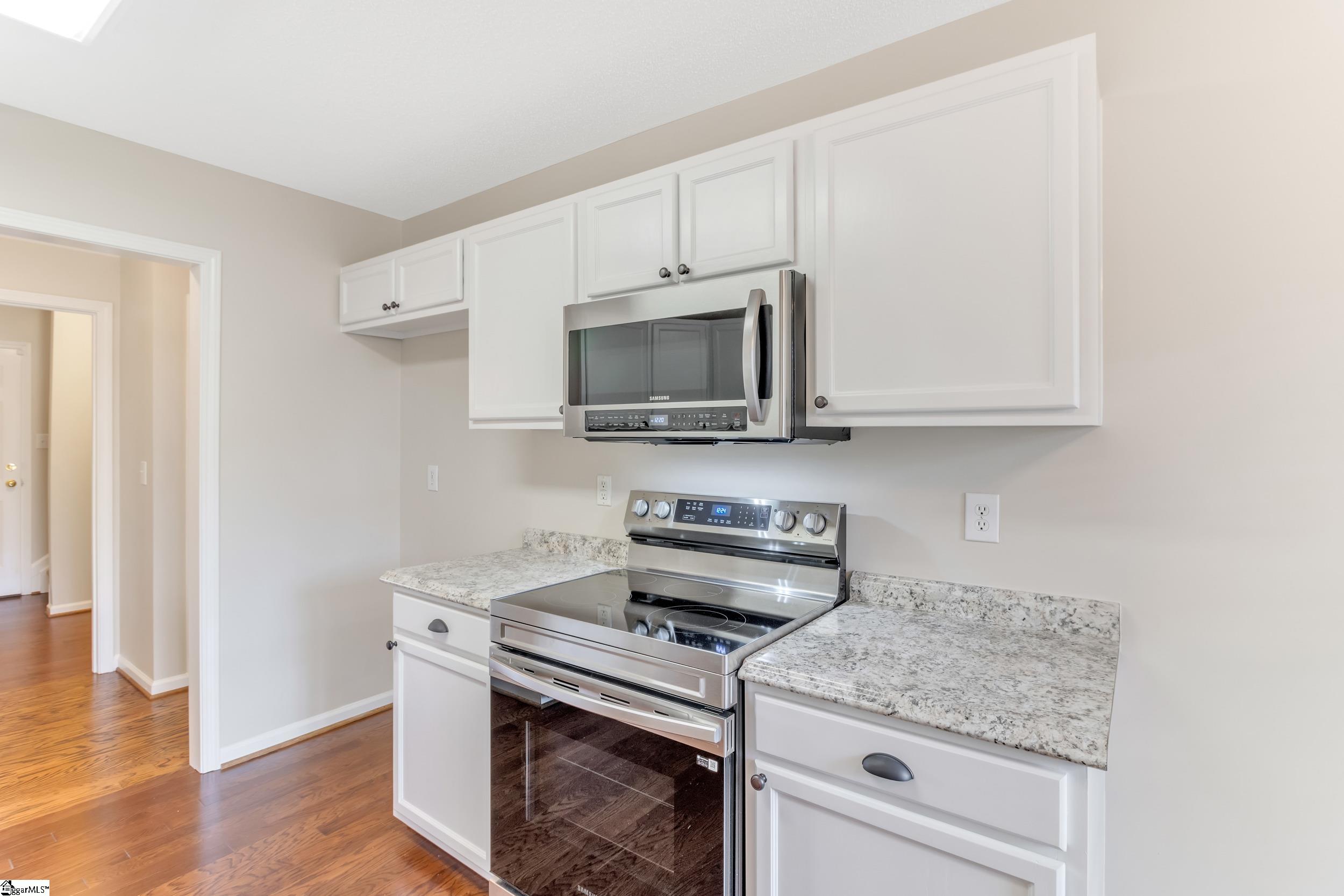 313 Lexington Place Way Property Photo 16
