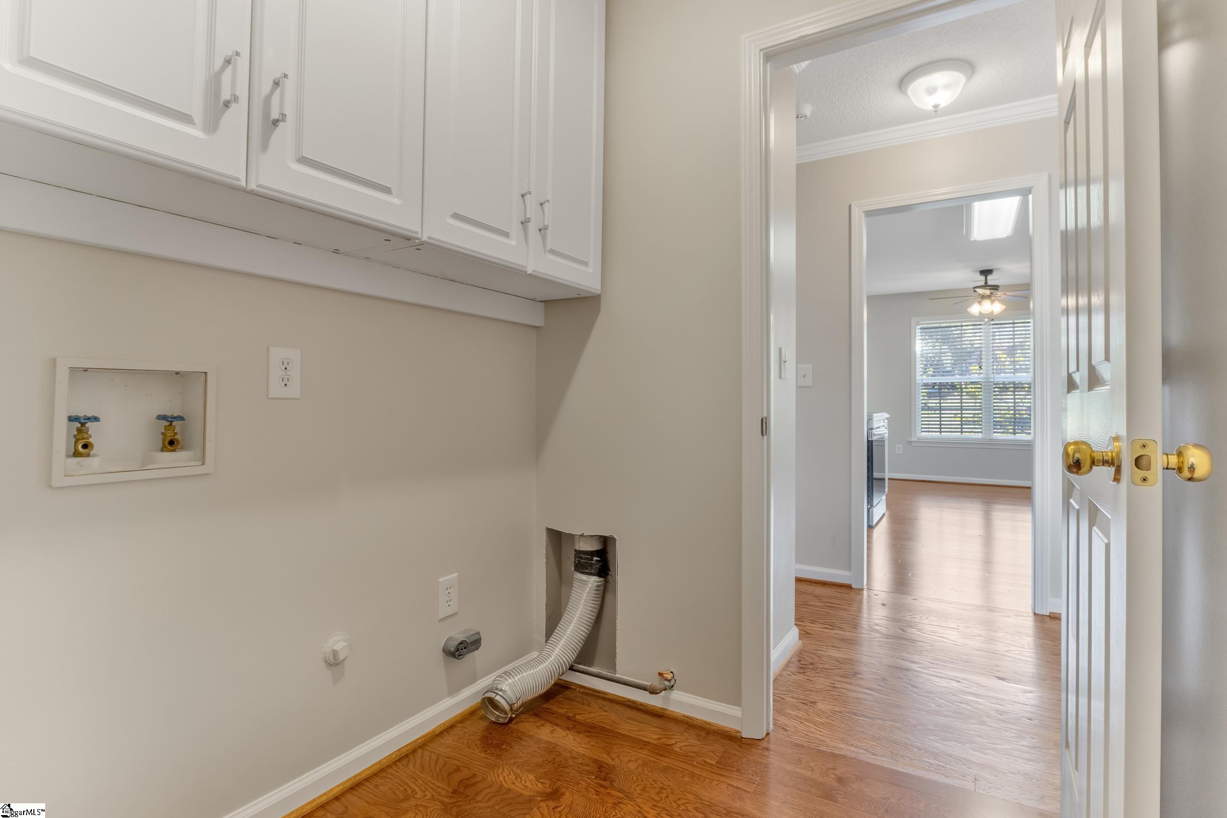 313 Lexington Place Way Property Photo 17