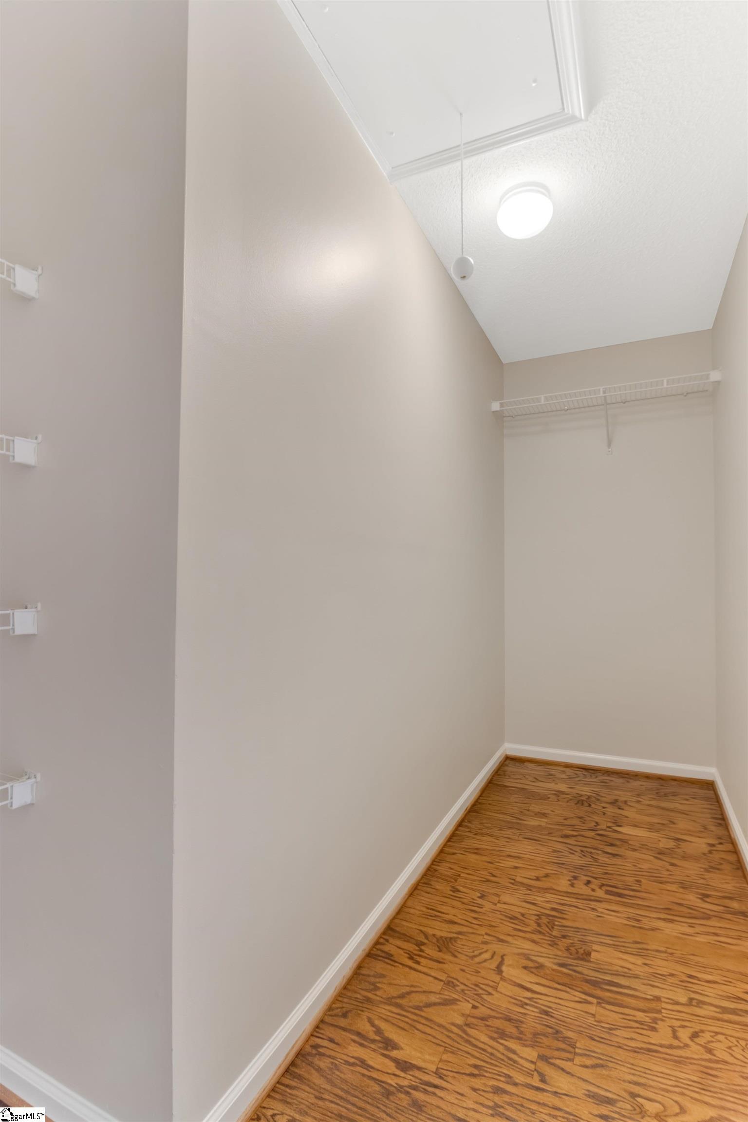 313 Lexington Place Way Property Photo 23