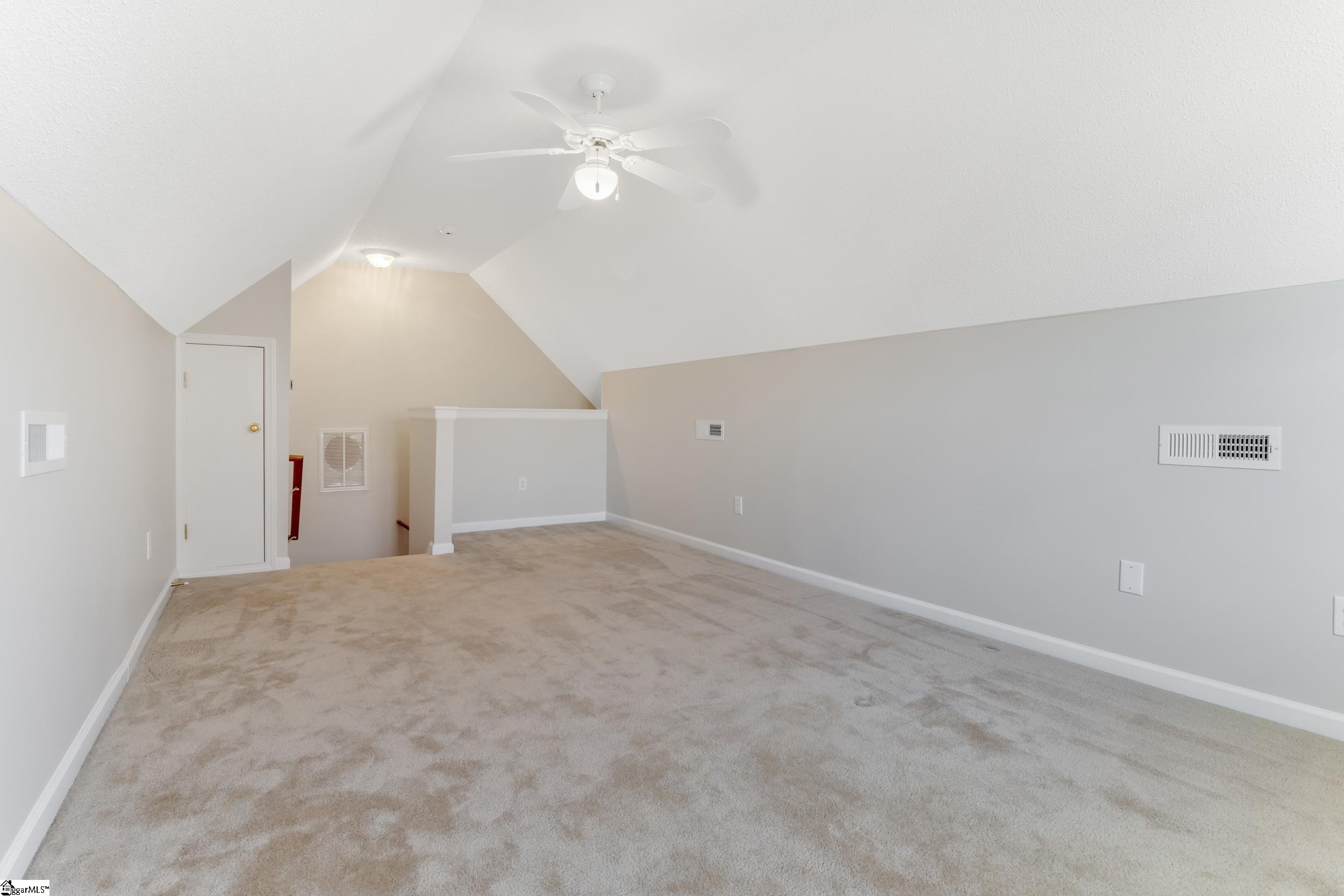 313 Lexington Place Way Property Photo 24