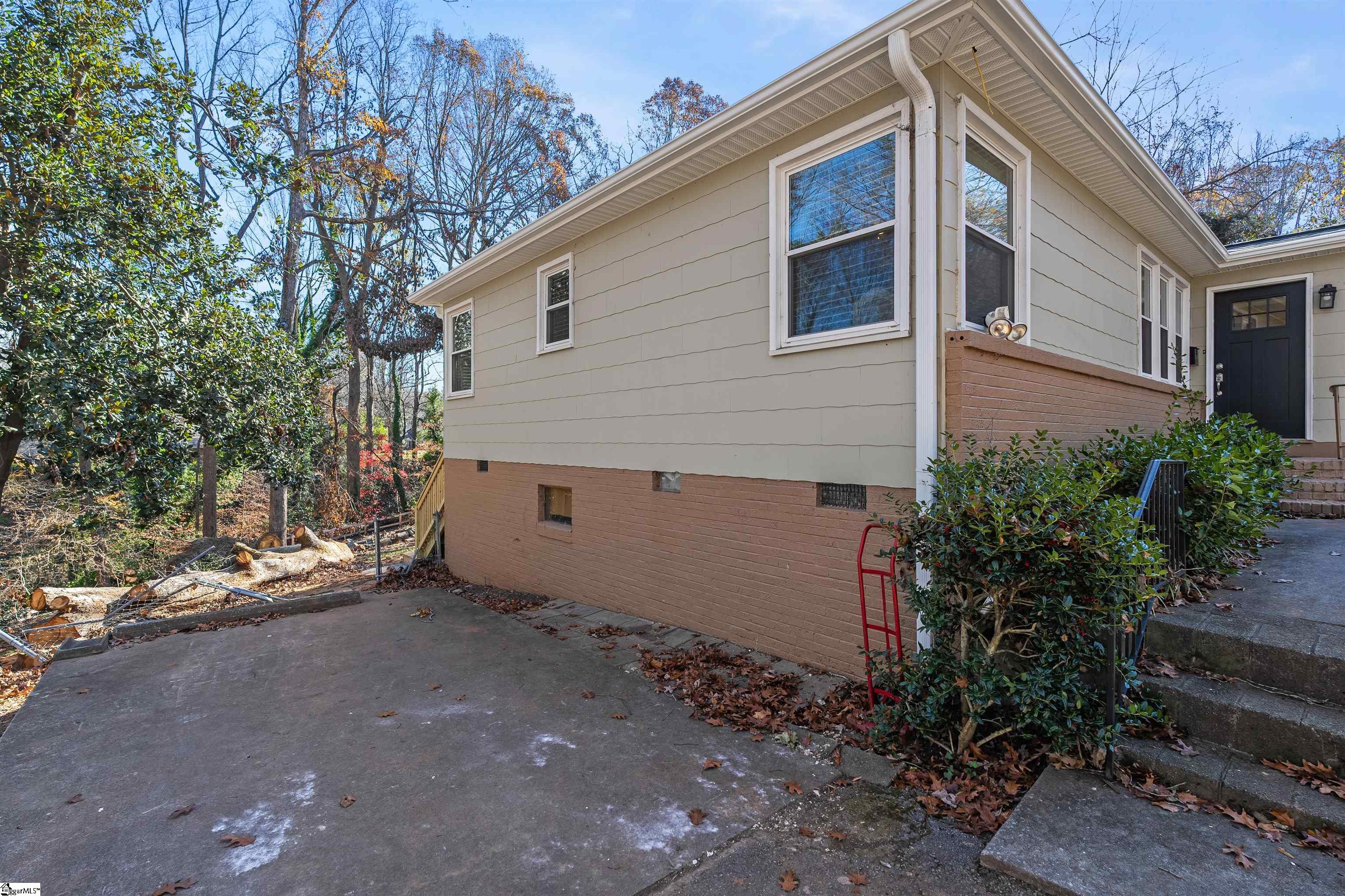 199 Westminster Drive Property Photo 22