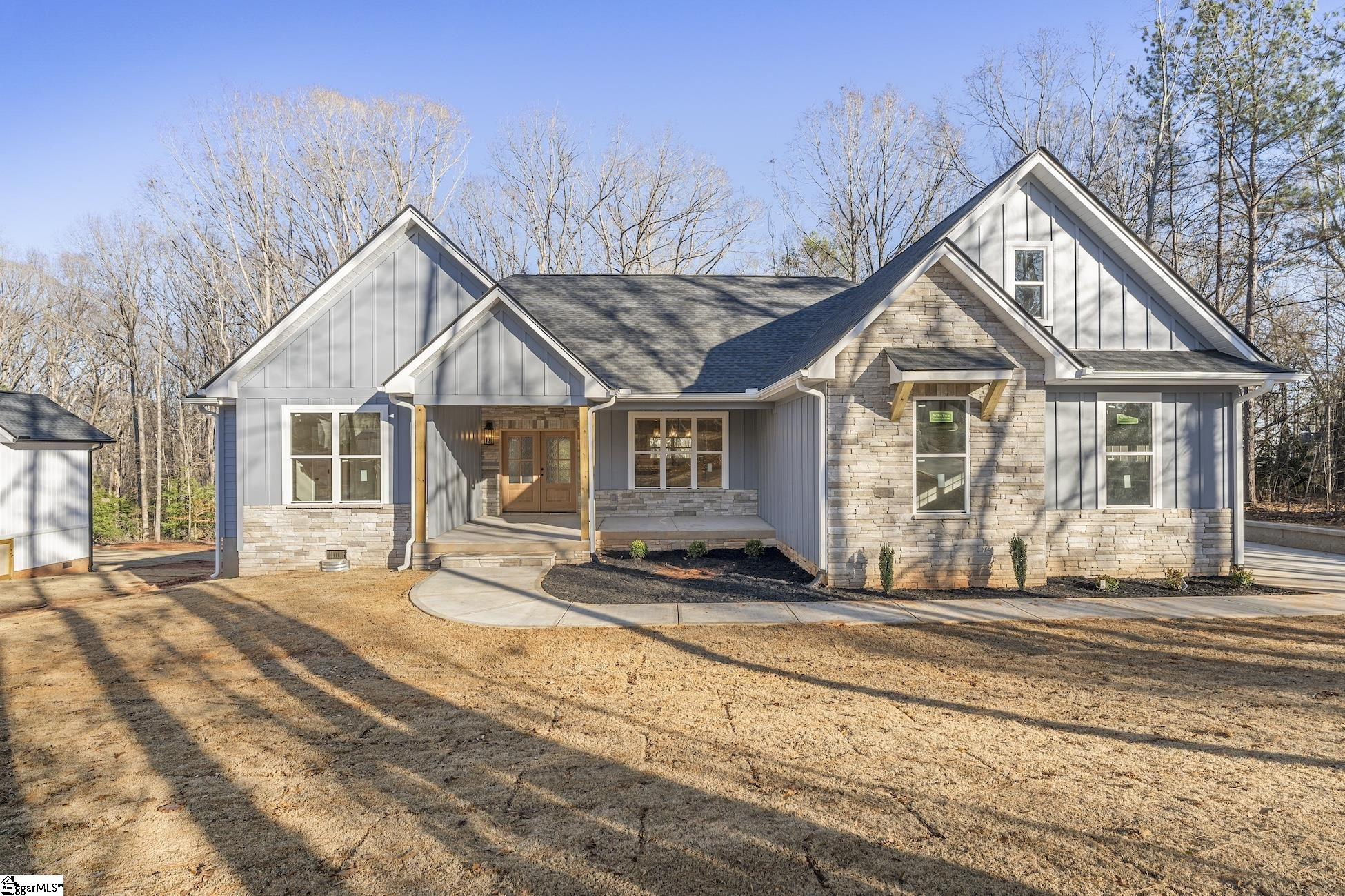 505 Lakeside Drive Property Photo 1
