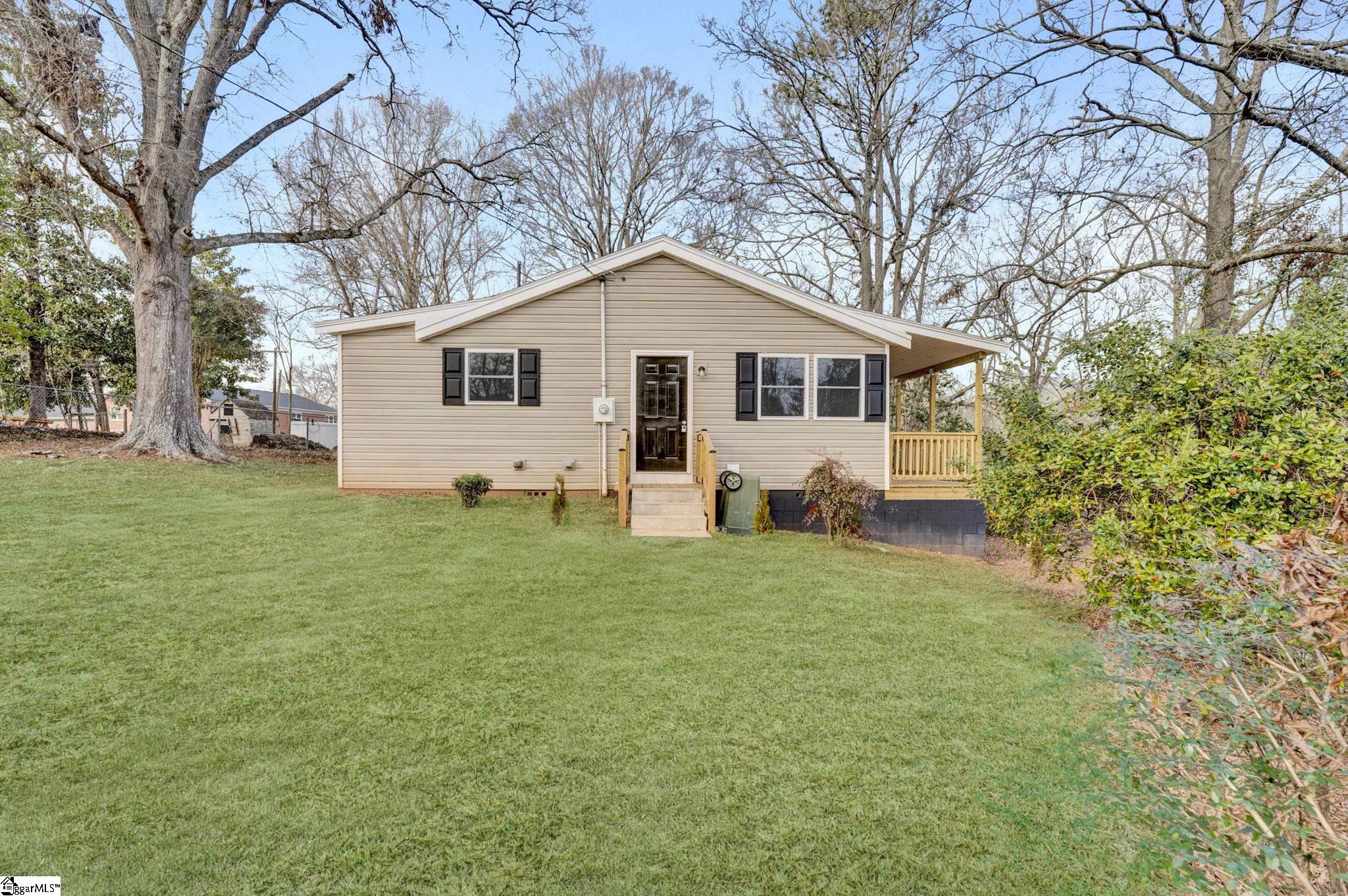 107 Bailey Circle Property Photo 1