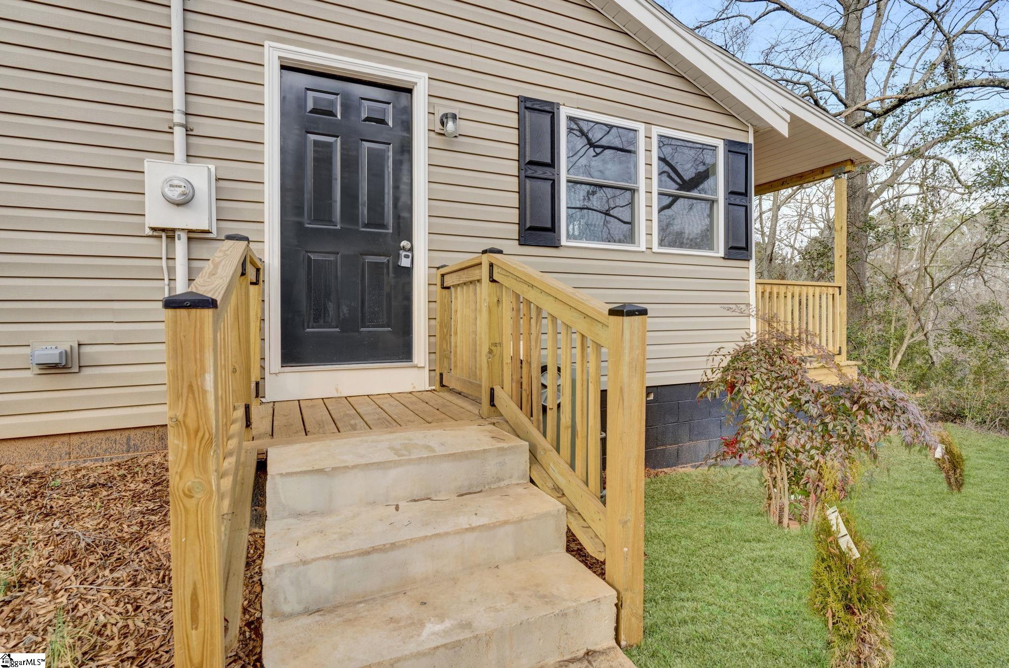 107 Bailey Circle Property Photo 3