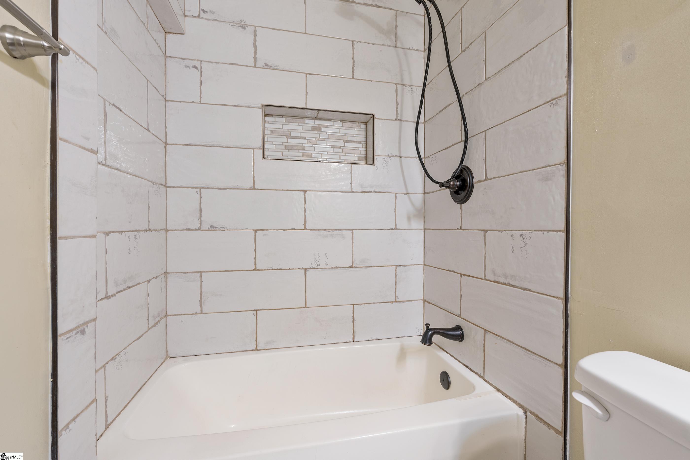207 S 9th Street Property Photo 17