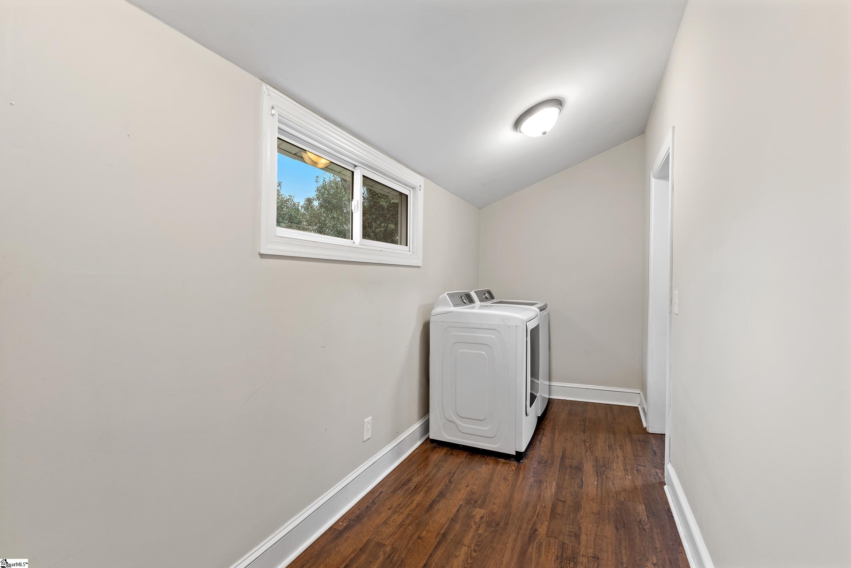 207 S 9th Street Property Photo 18