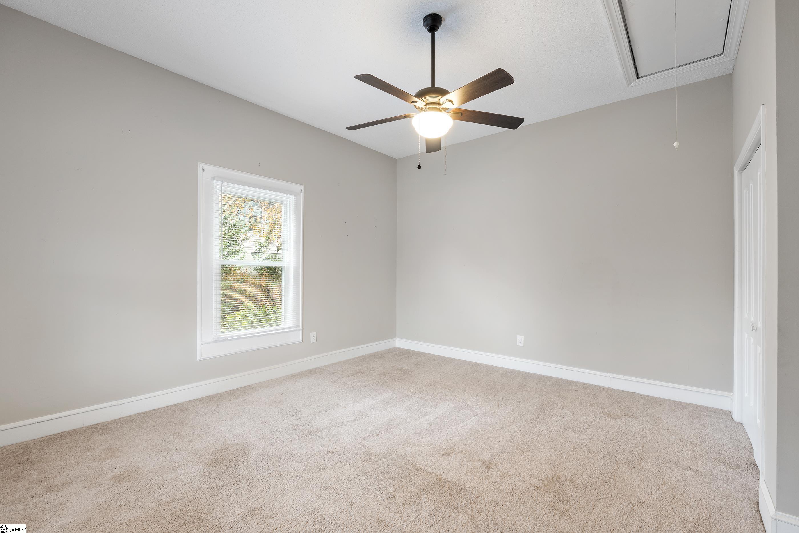 207 S 9th Street Property Photo 26