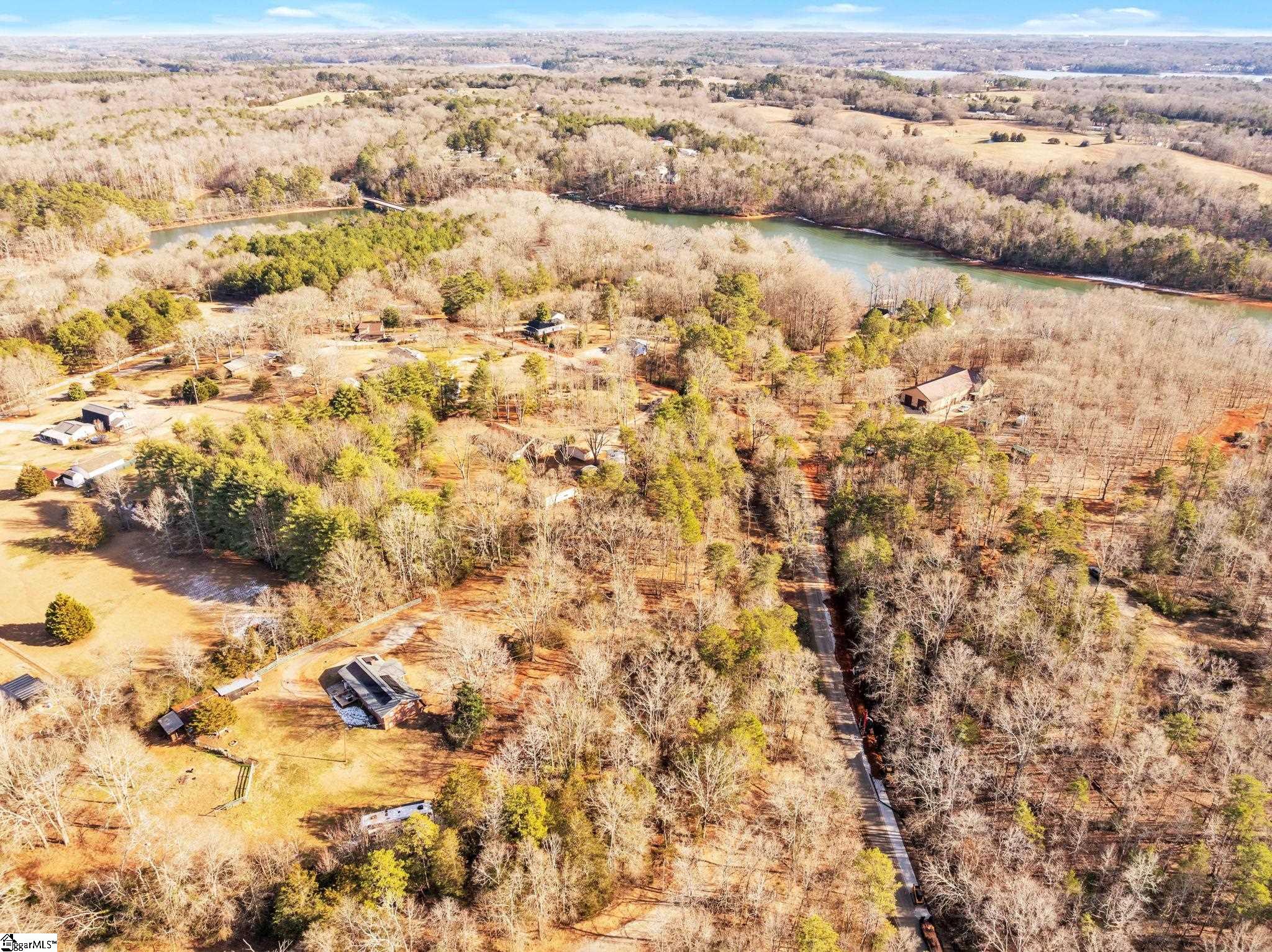5655 Hix Road Property Photo 1