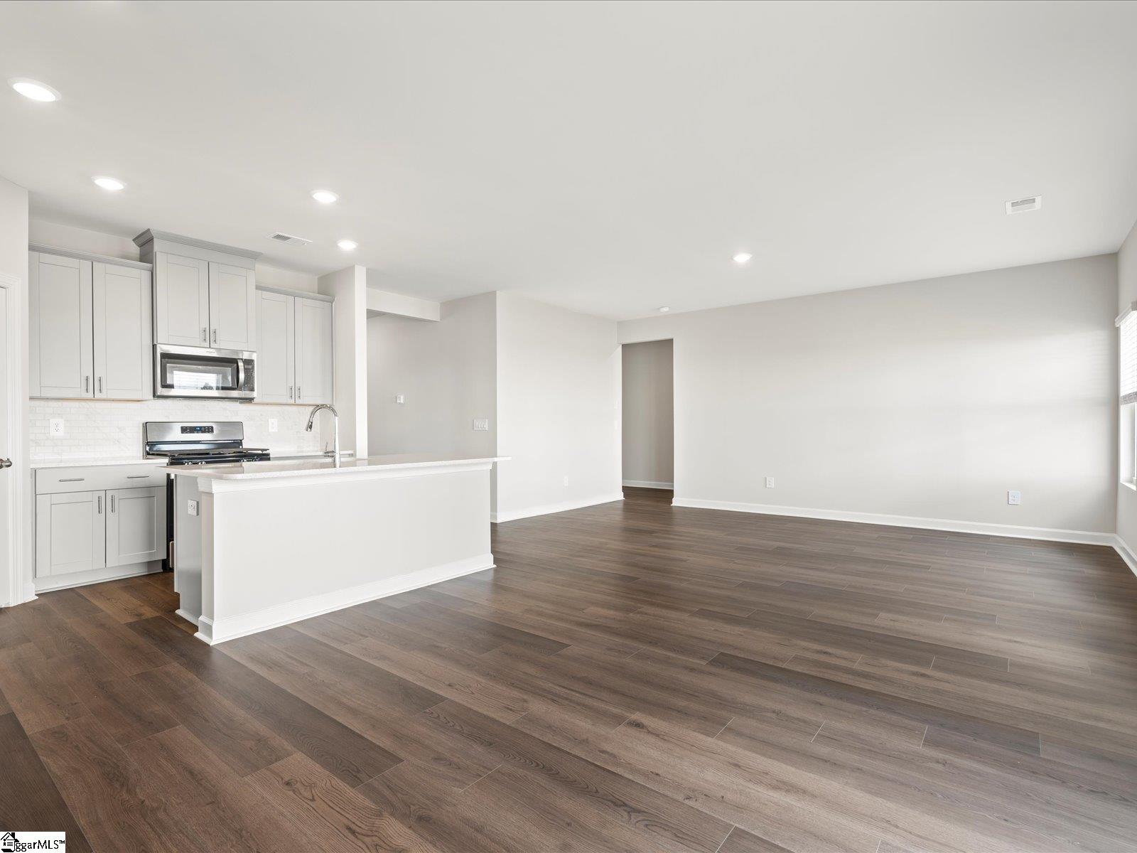 1681 Erindale Drive Property Photo 6