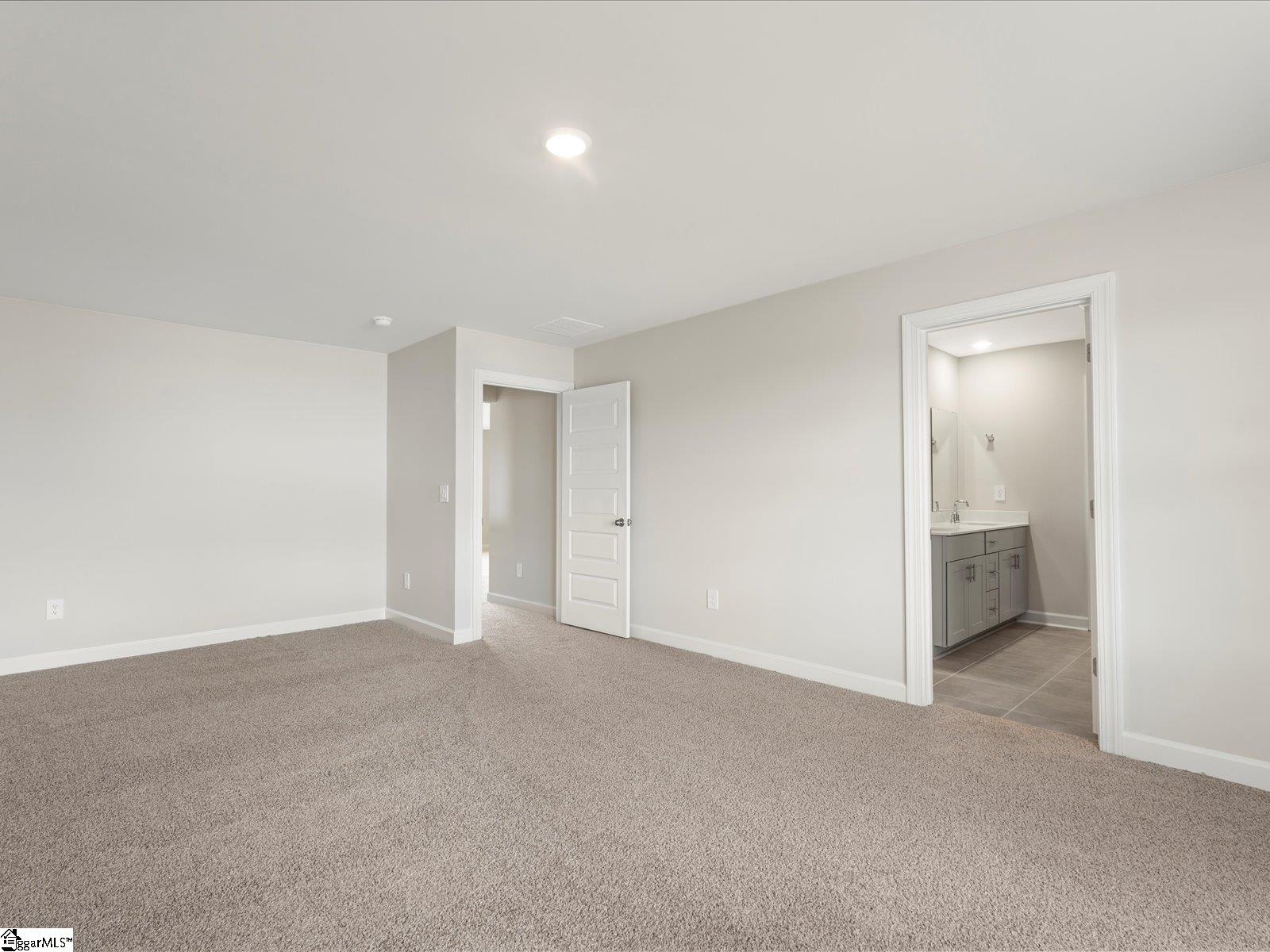 1681 Erindale Drive Property Photo 21