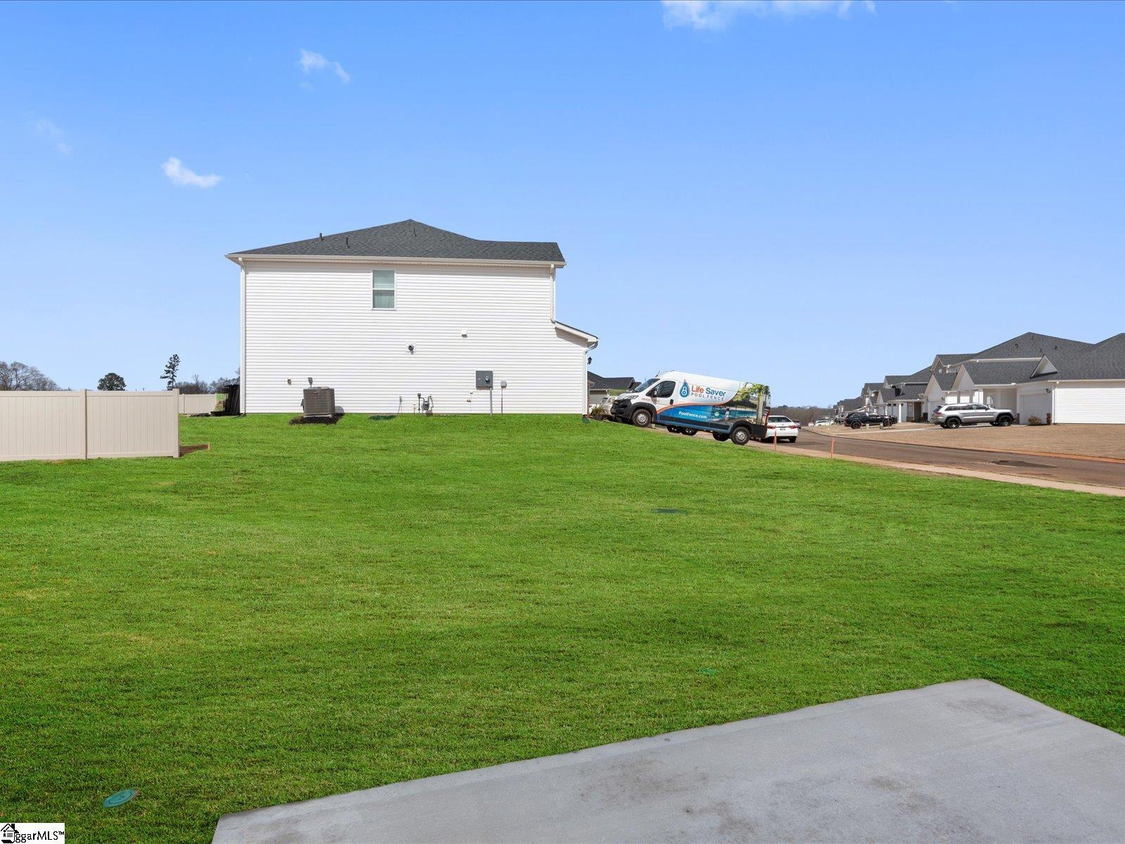 1681 Erindale Drive Property Photo 37