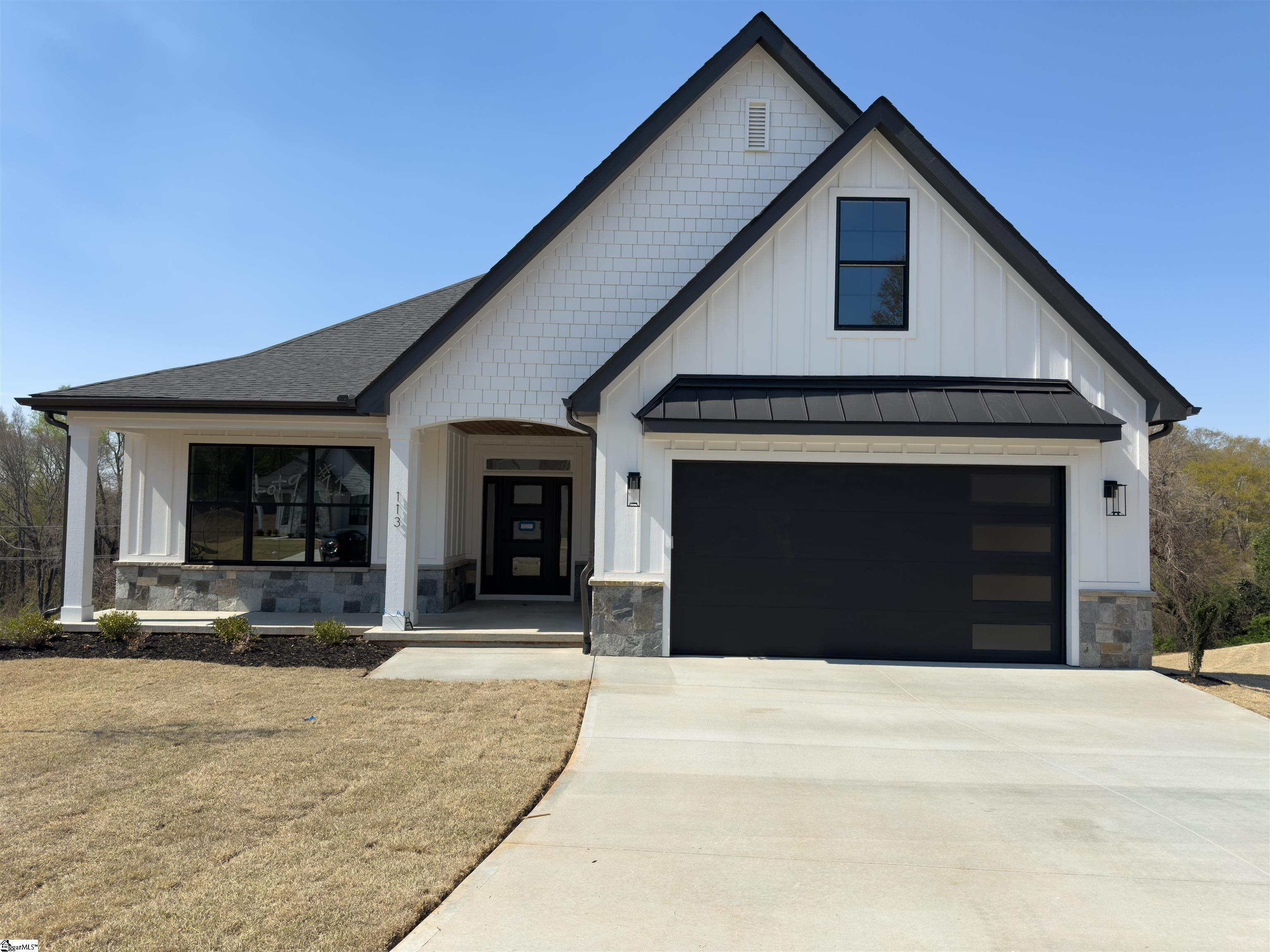 113 Castleford Drive Property Photo 1