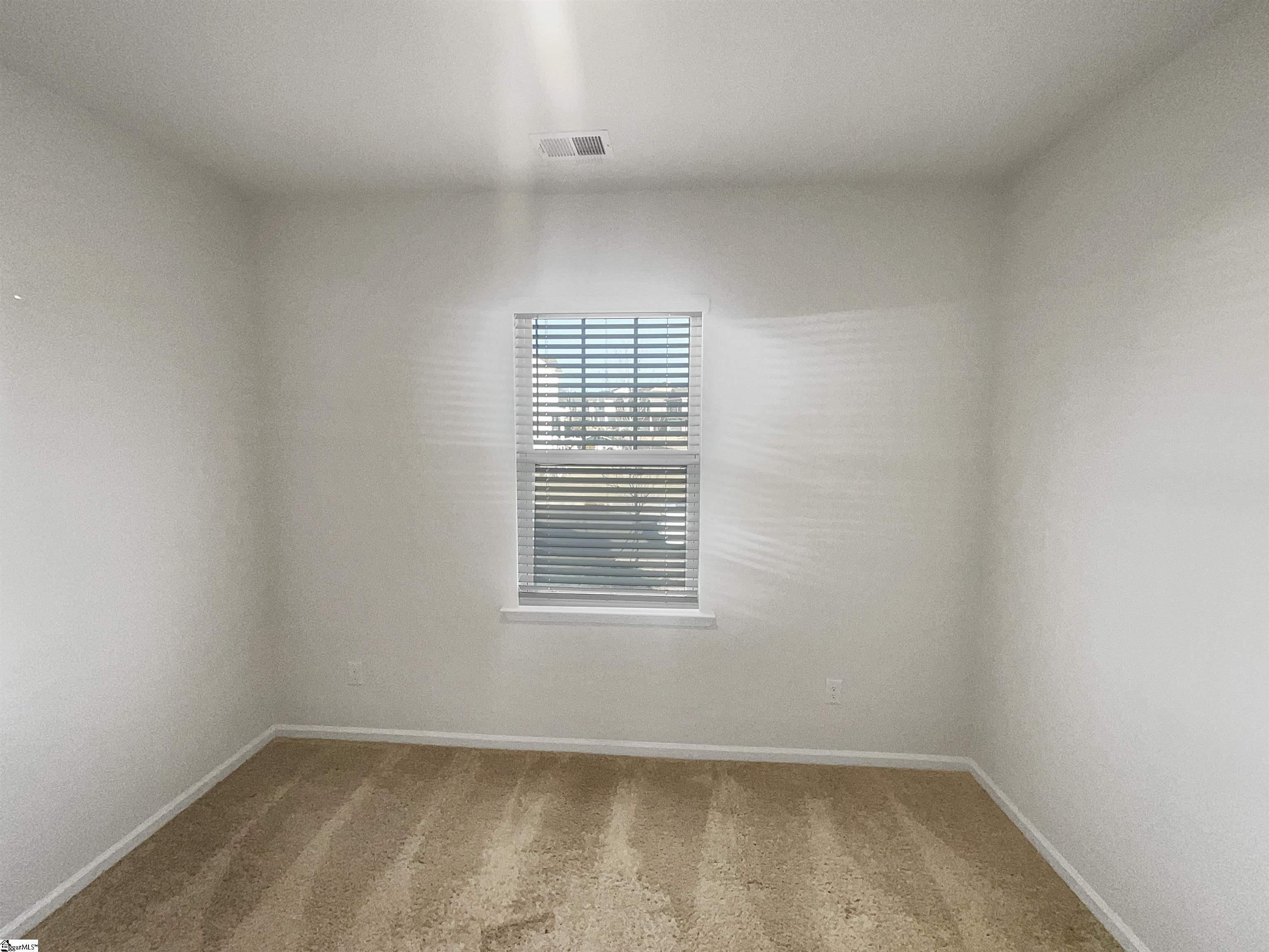 652 Ashwood Way Property Photo 9