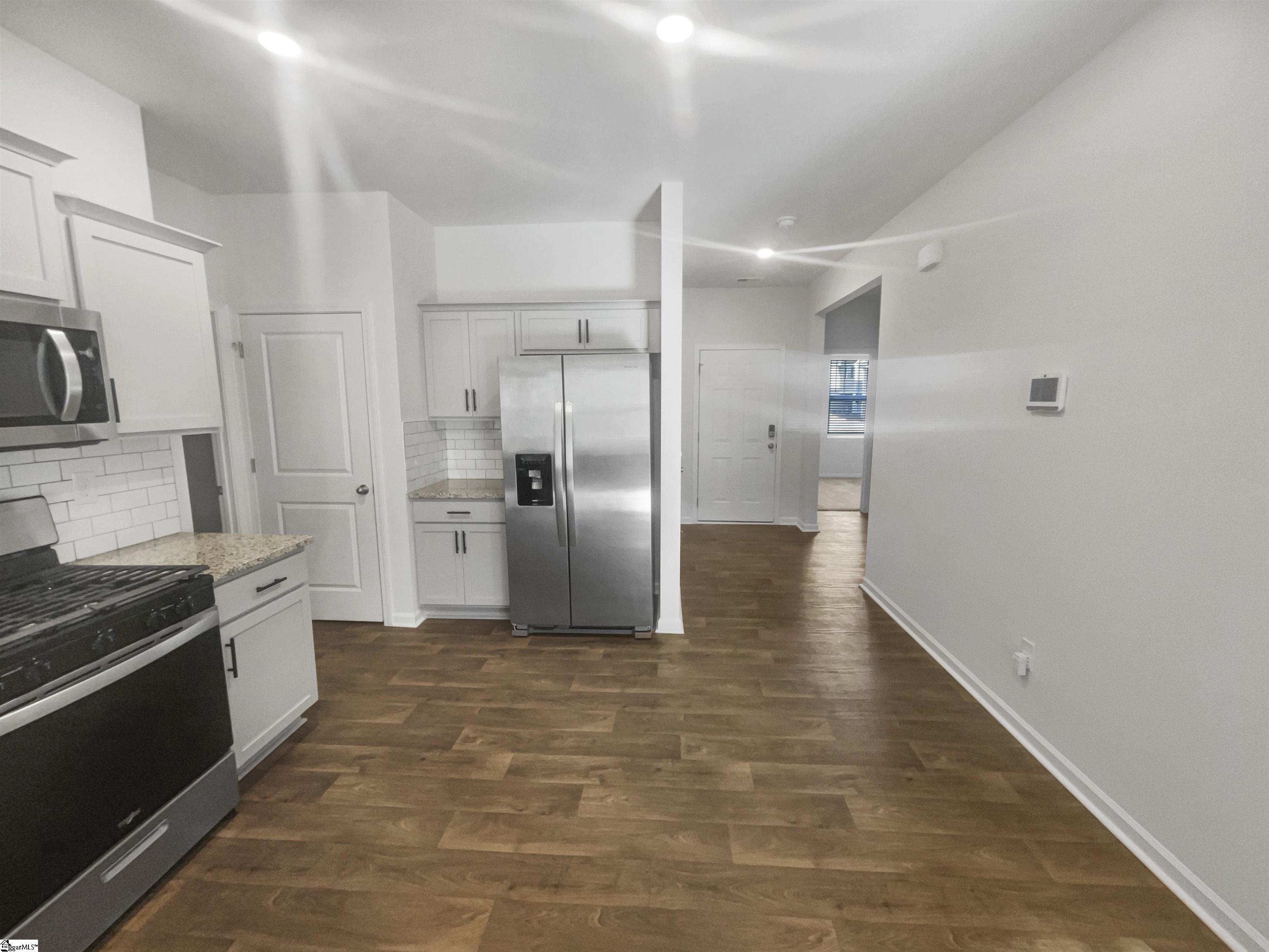652 Ashwood Way Property Photo 16