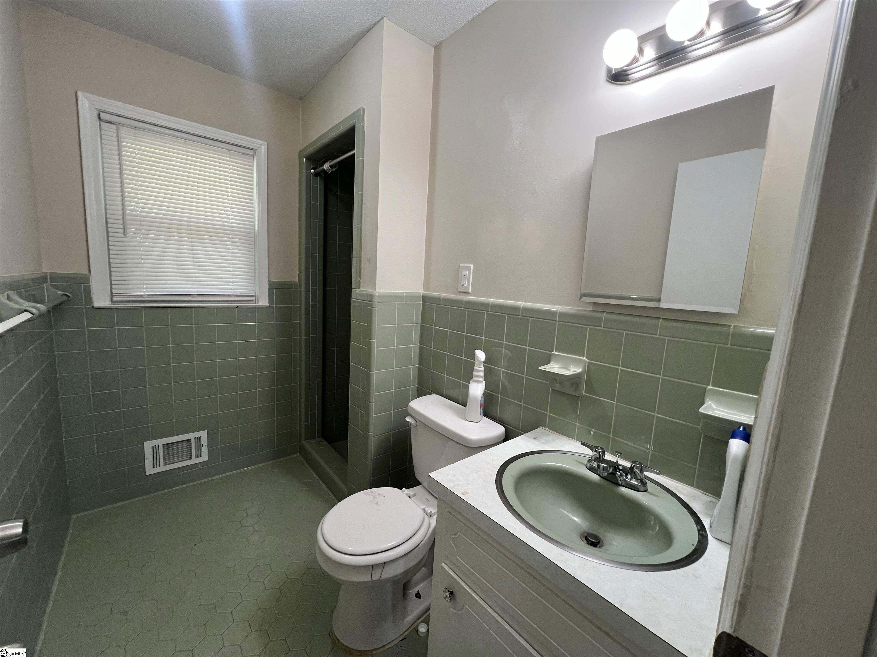 1014 S Fant Street Property Photo 7