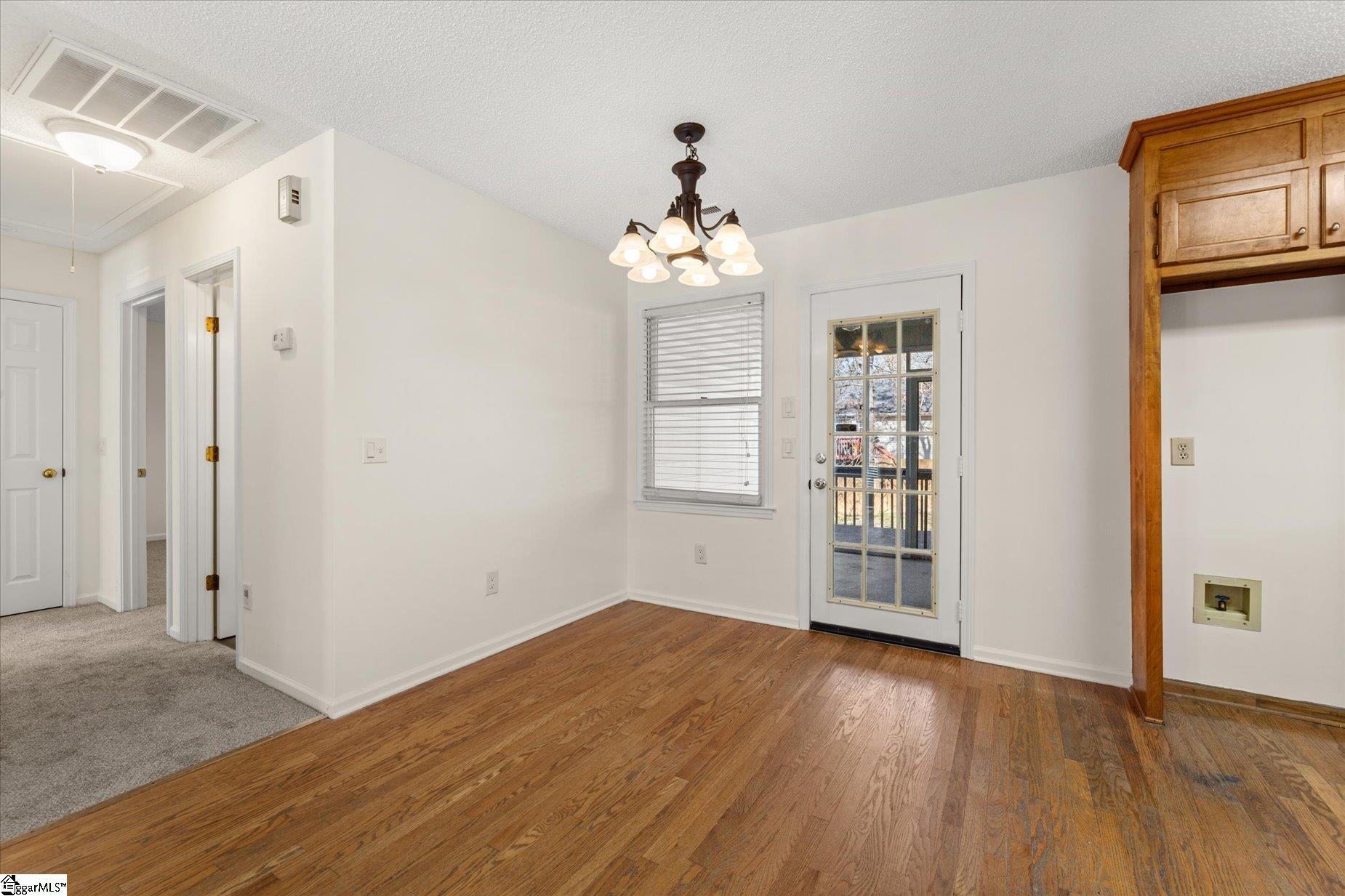 407 Timberview Lane Property Photo 10