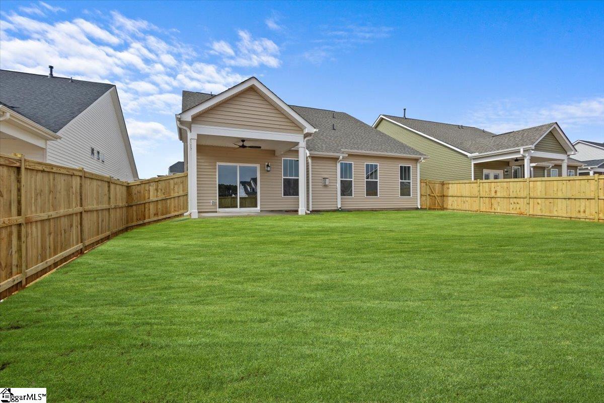 12050 Mahogany Circle Property Photo 4
