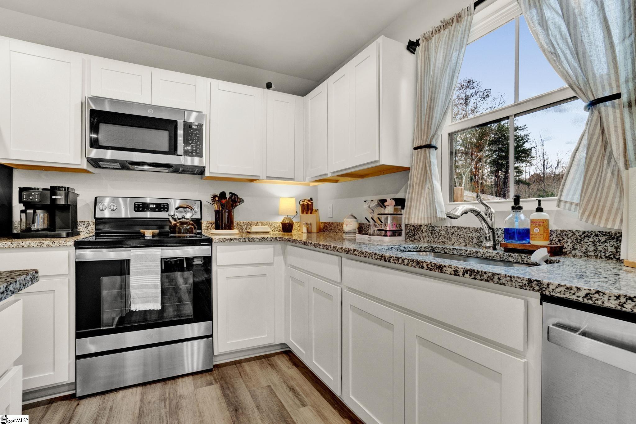 135 Lily Park Way Property Photo 13