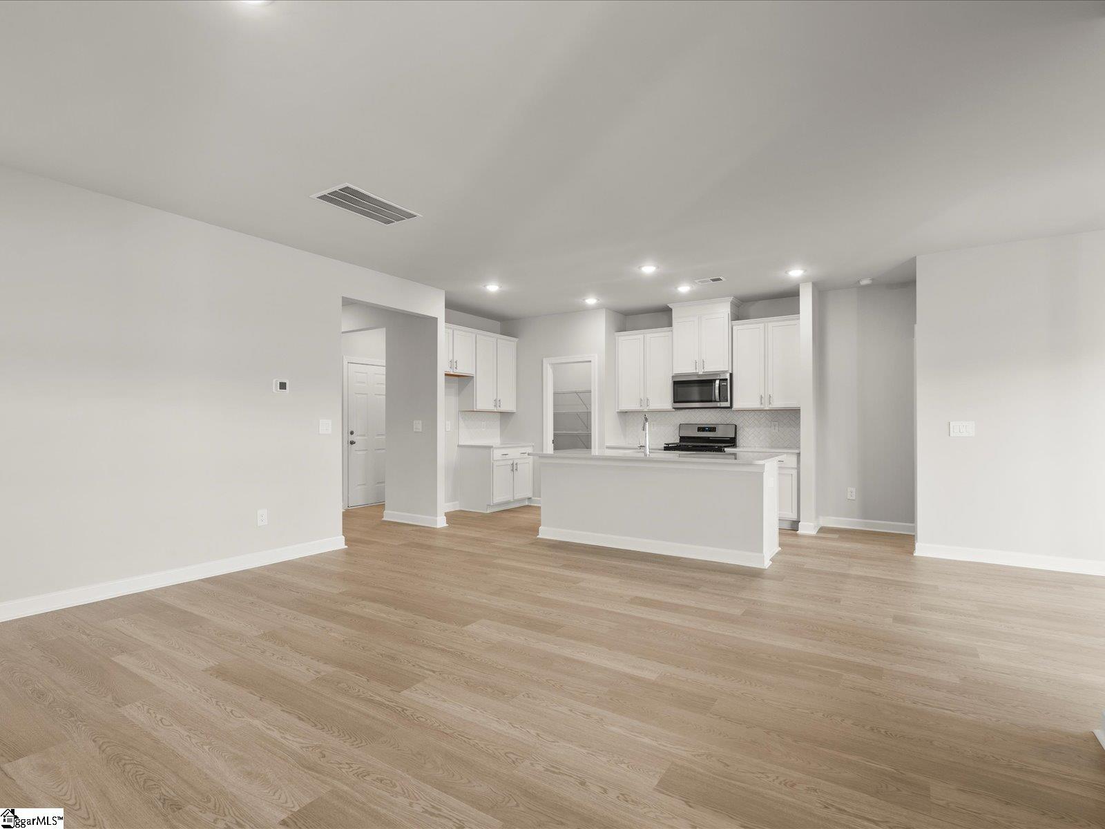 131 Firehole Road Property Photo 4