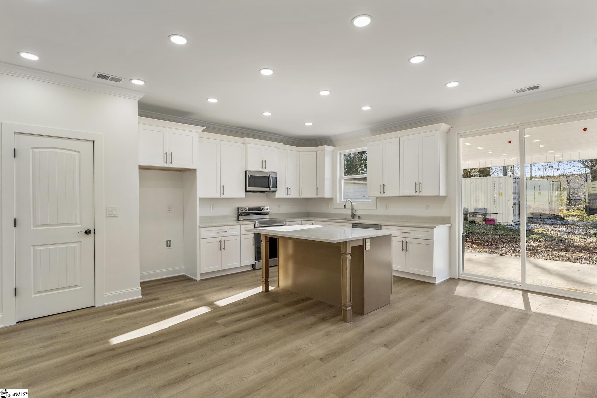 403 Mcneil Drive Property Photo 11