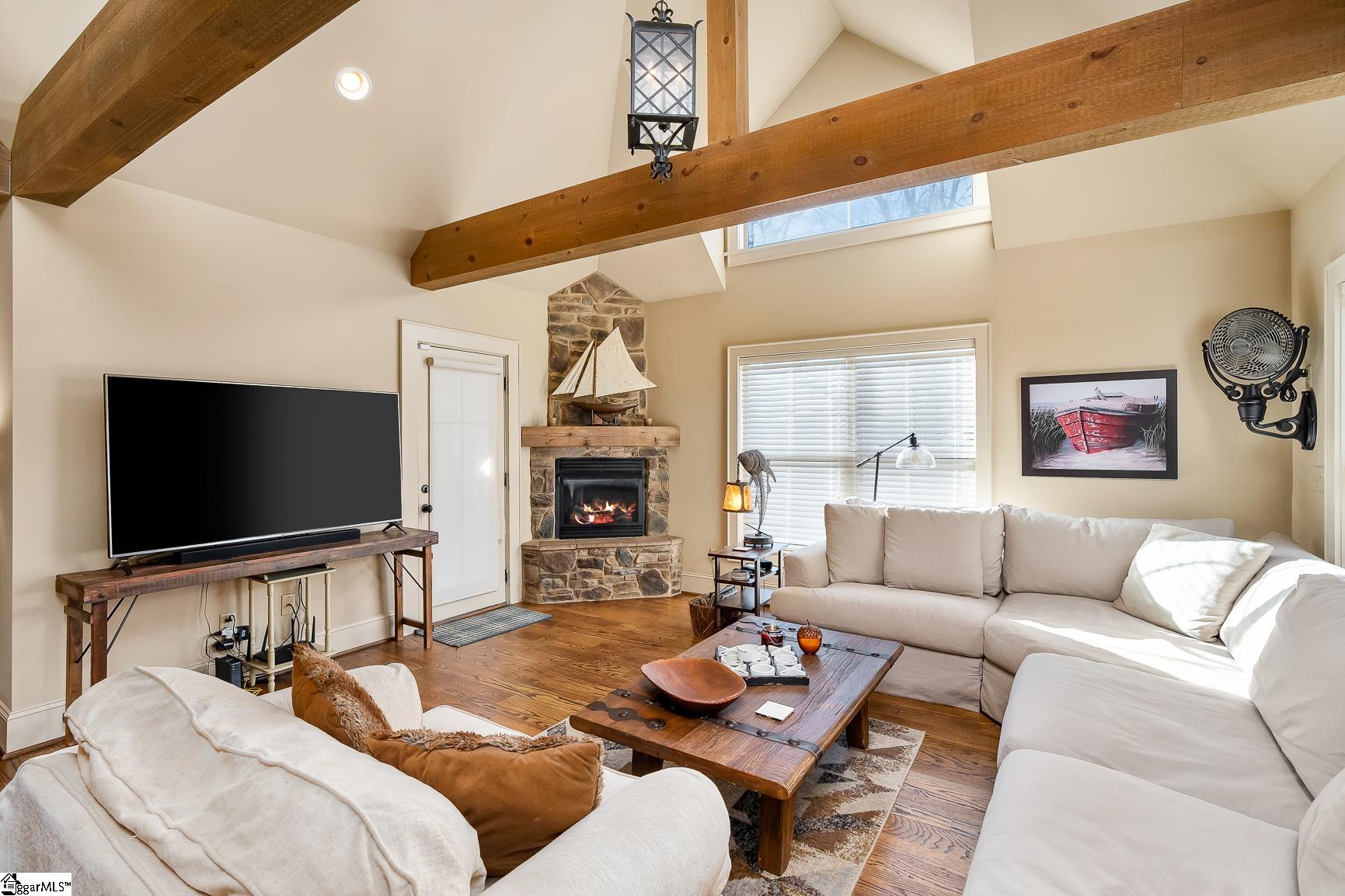 40 Keowee Avenue Property Photo 17
