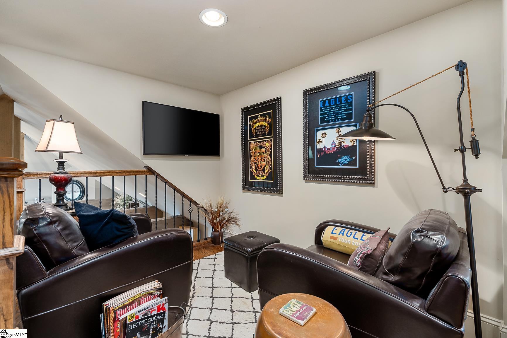 40 Keowee Avenue Property Photo 27