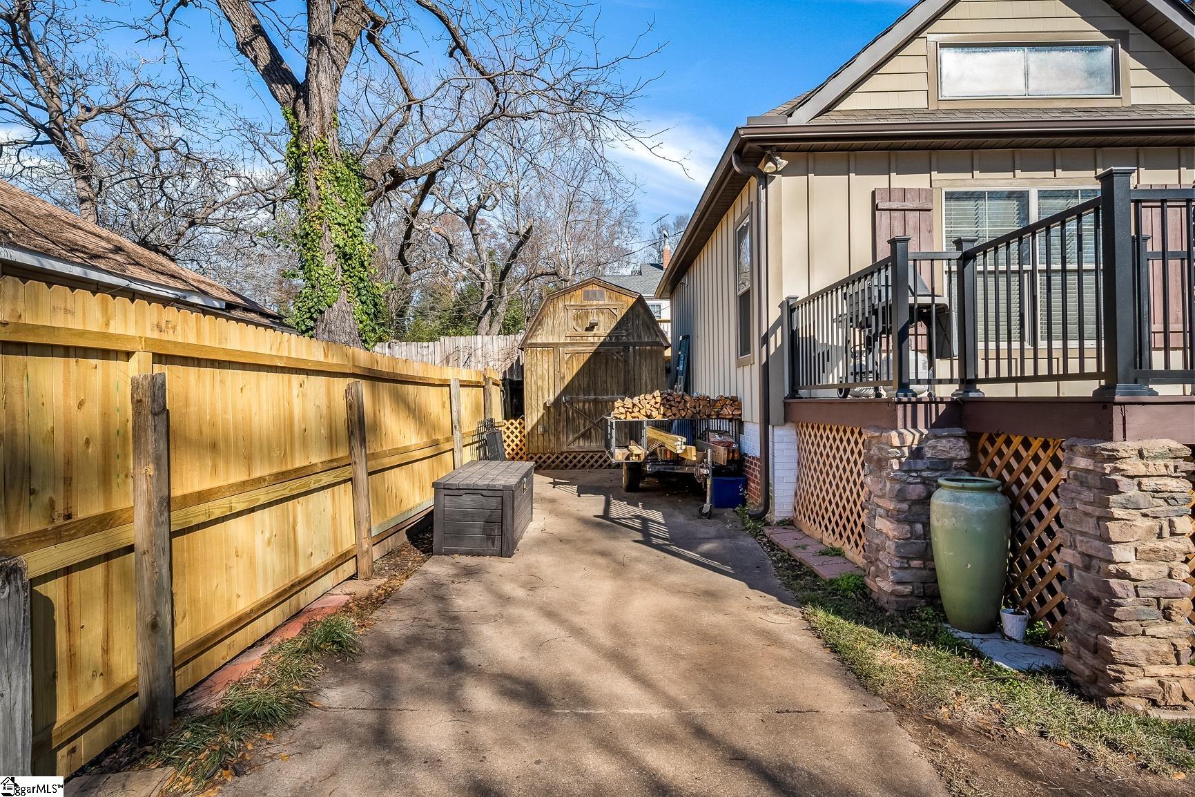 40 Keowee Avenue Property Photo 44