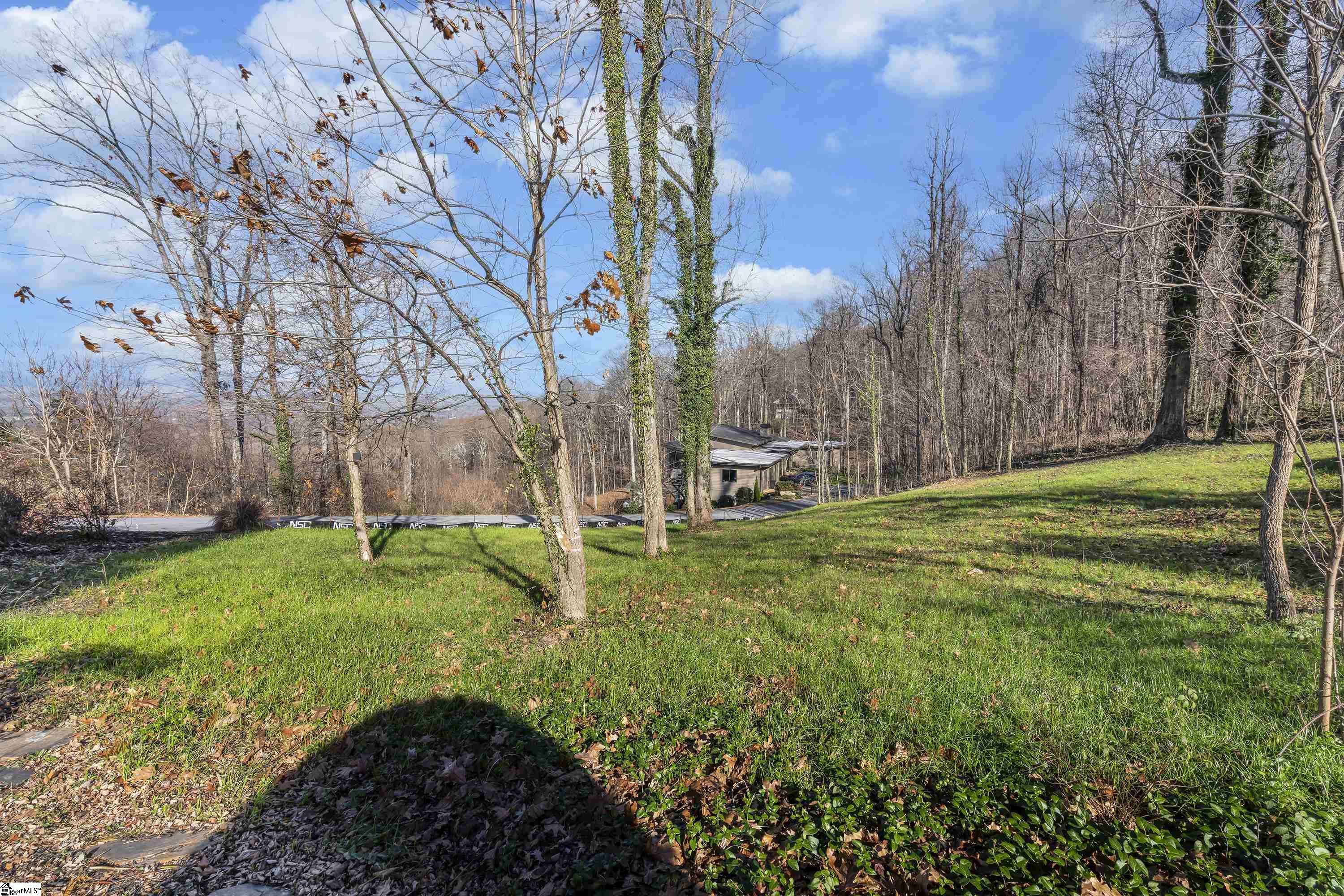 102 Greenedge Lane Property Photo 3