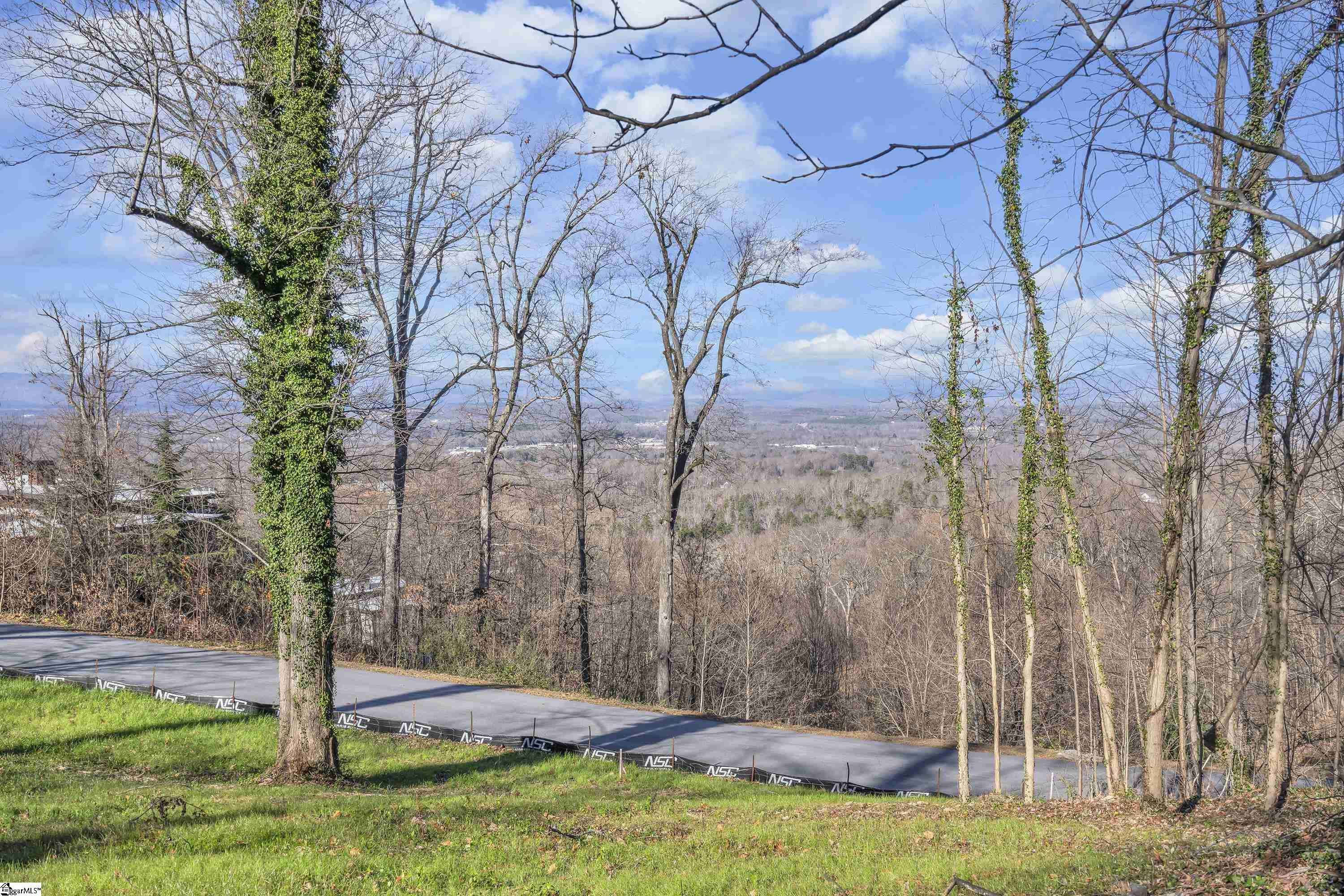 102 Greenedge Lane Property Photo 7