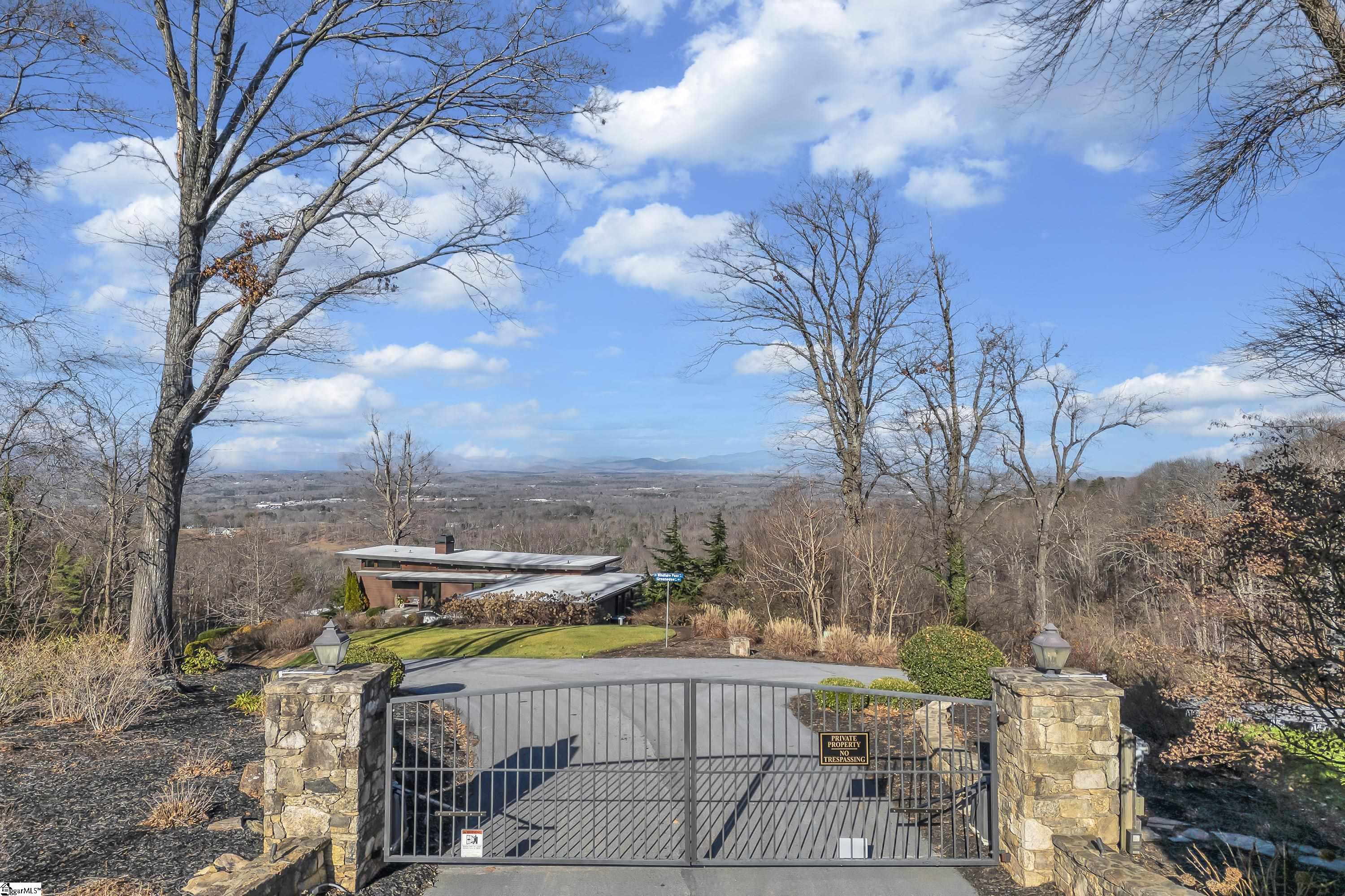 102 Greenedge Lane Property Photo 11