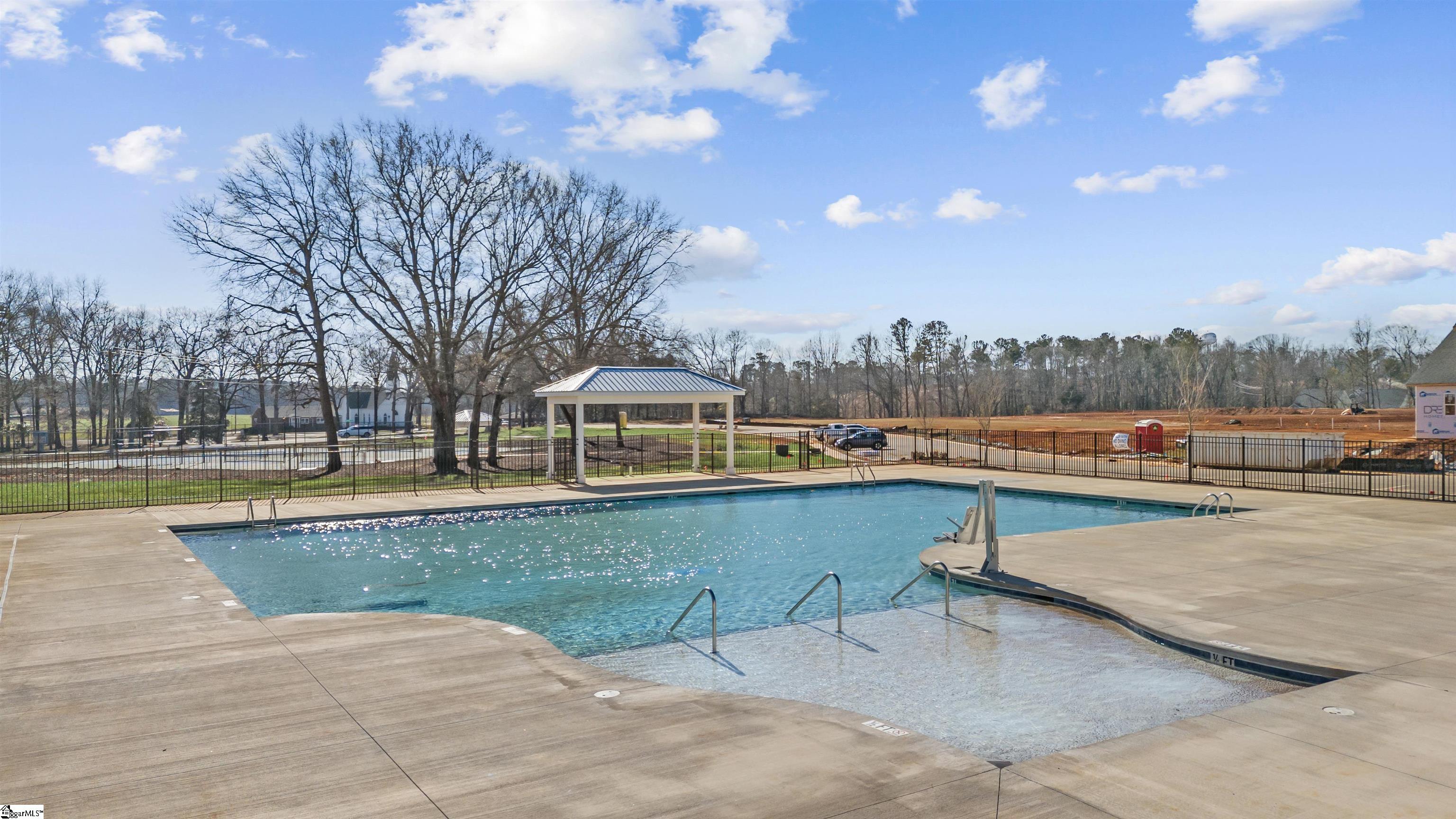 104 Beaverdam Creek Drive Property Photo 7