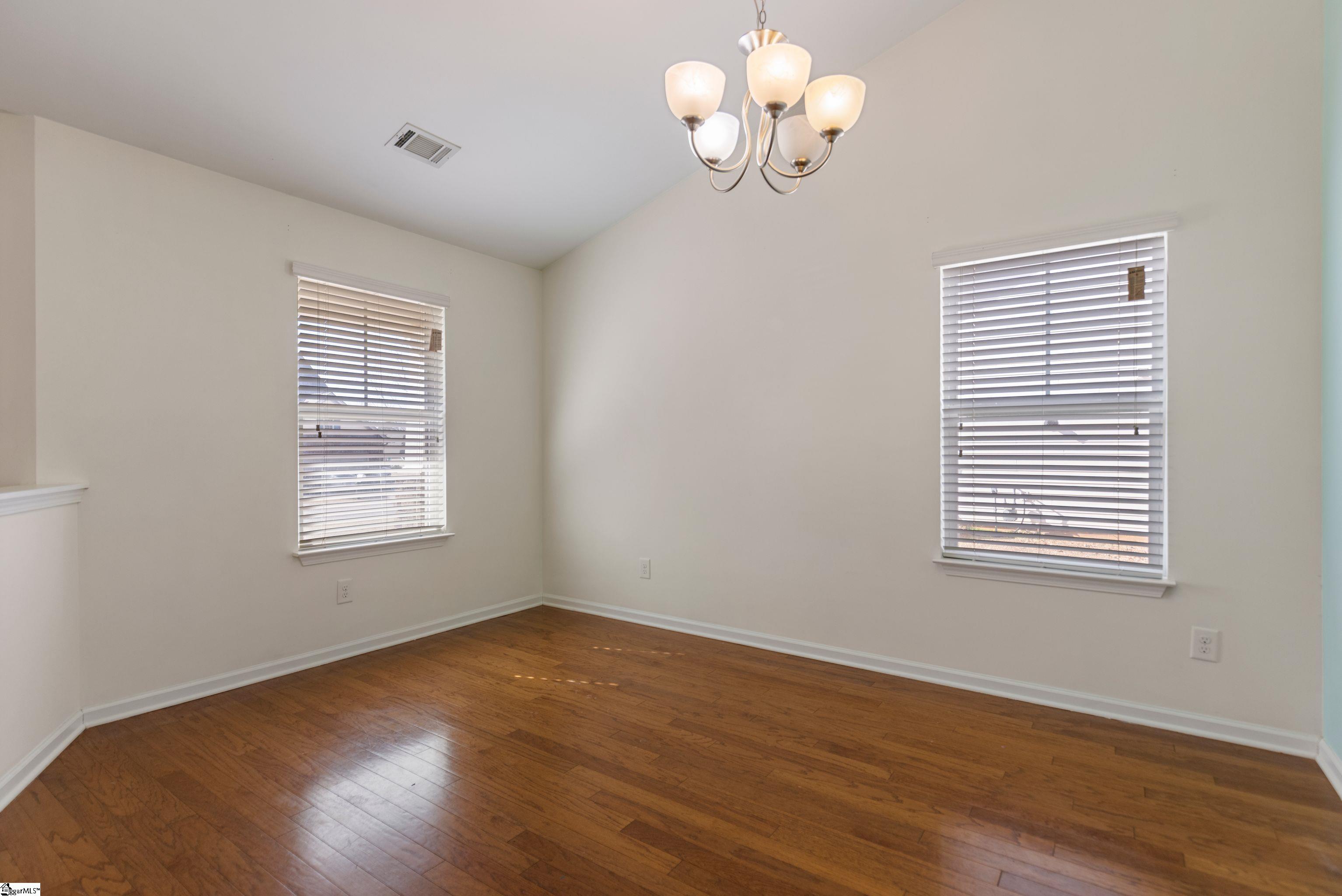 536 Goldstone Lane Property Photo 4