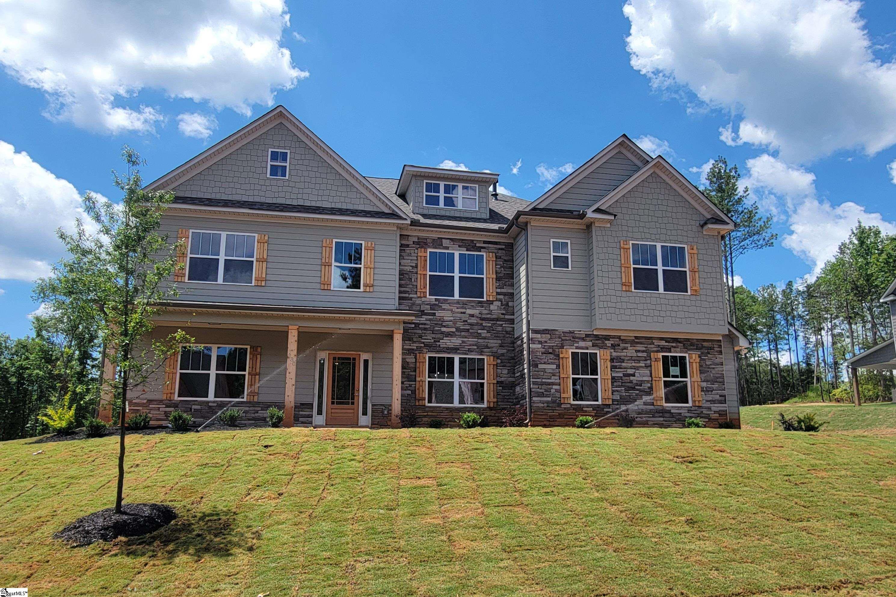 230 Holly Branch Road Property Photo 1