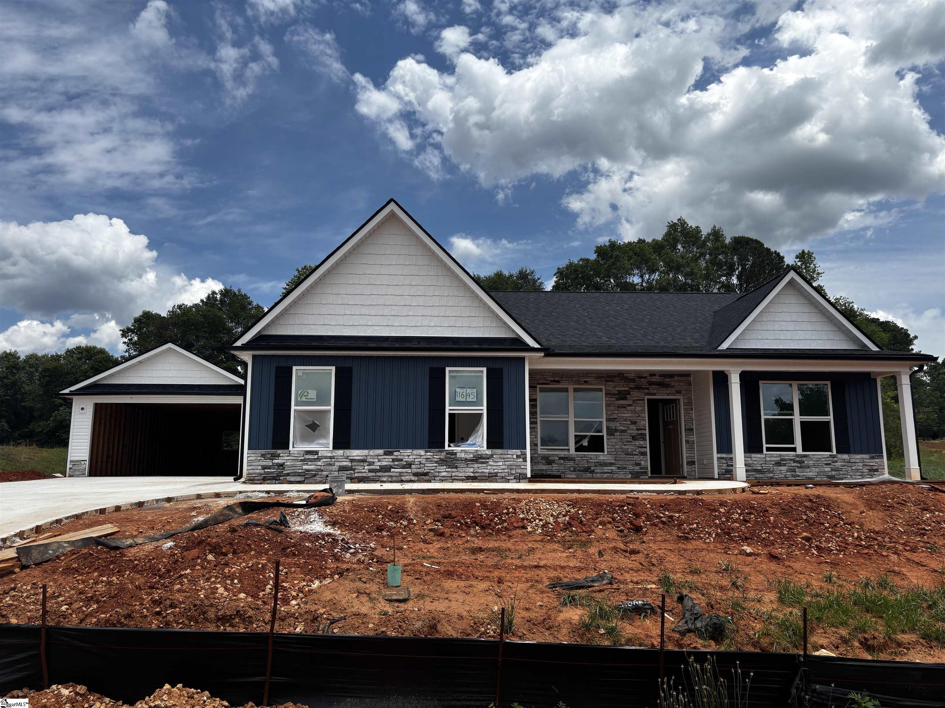 116 Hinton Farms Drive Property Photo 1
