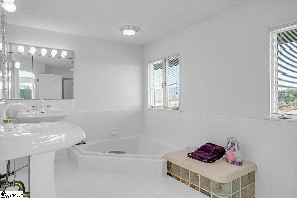 10 Lindsey Bridge Road Property Photo 17