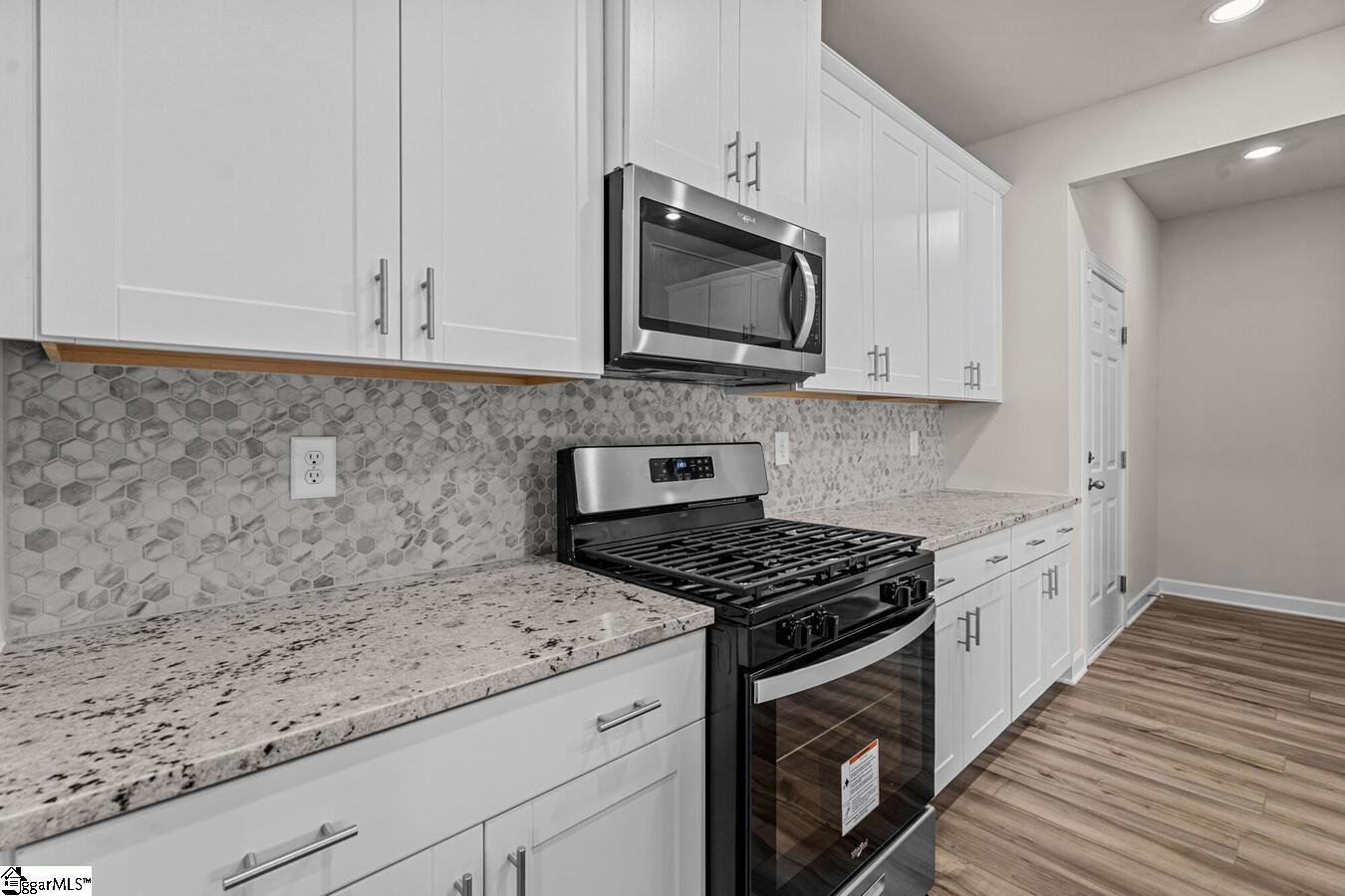403 Redear Road Property Photo 4