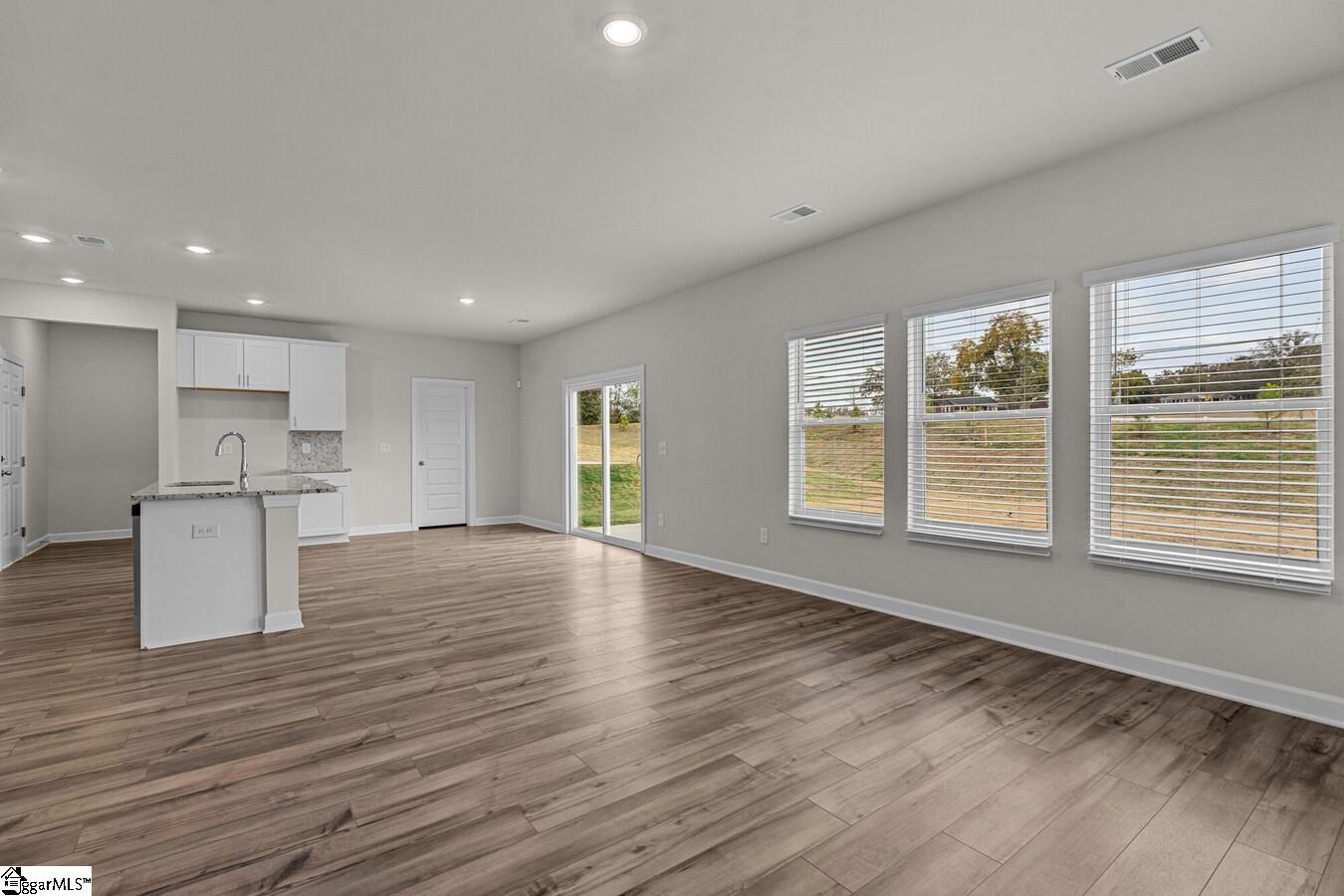 403 Redear Road Property Photo 9