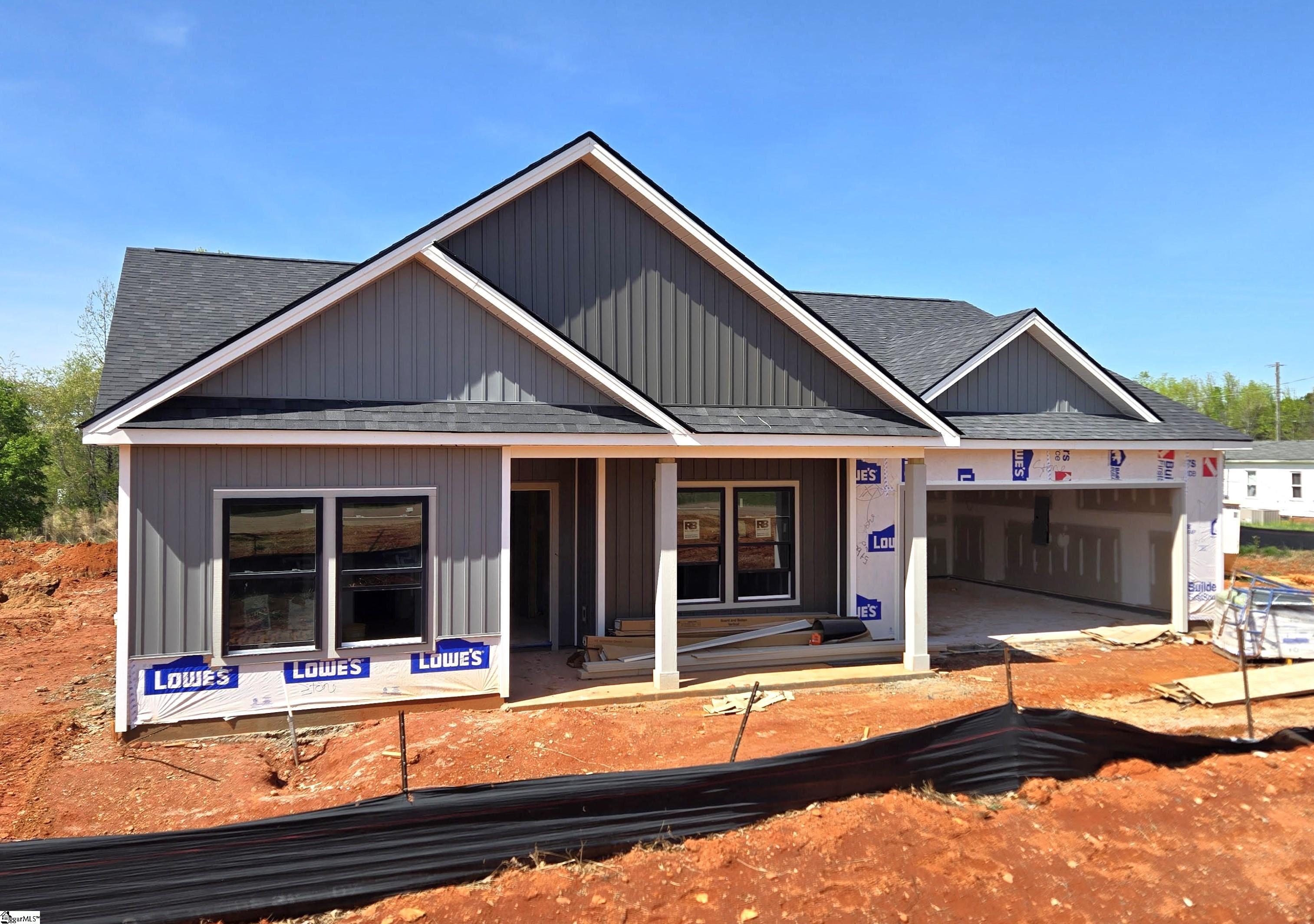 112 Susans Road Property Photo