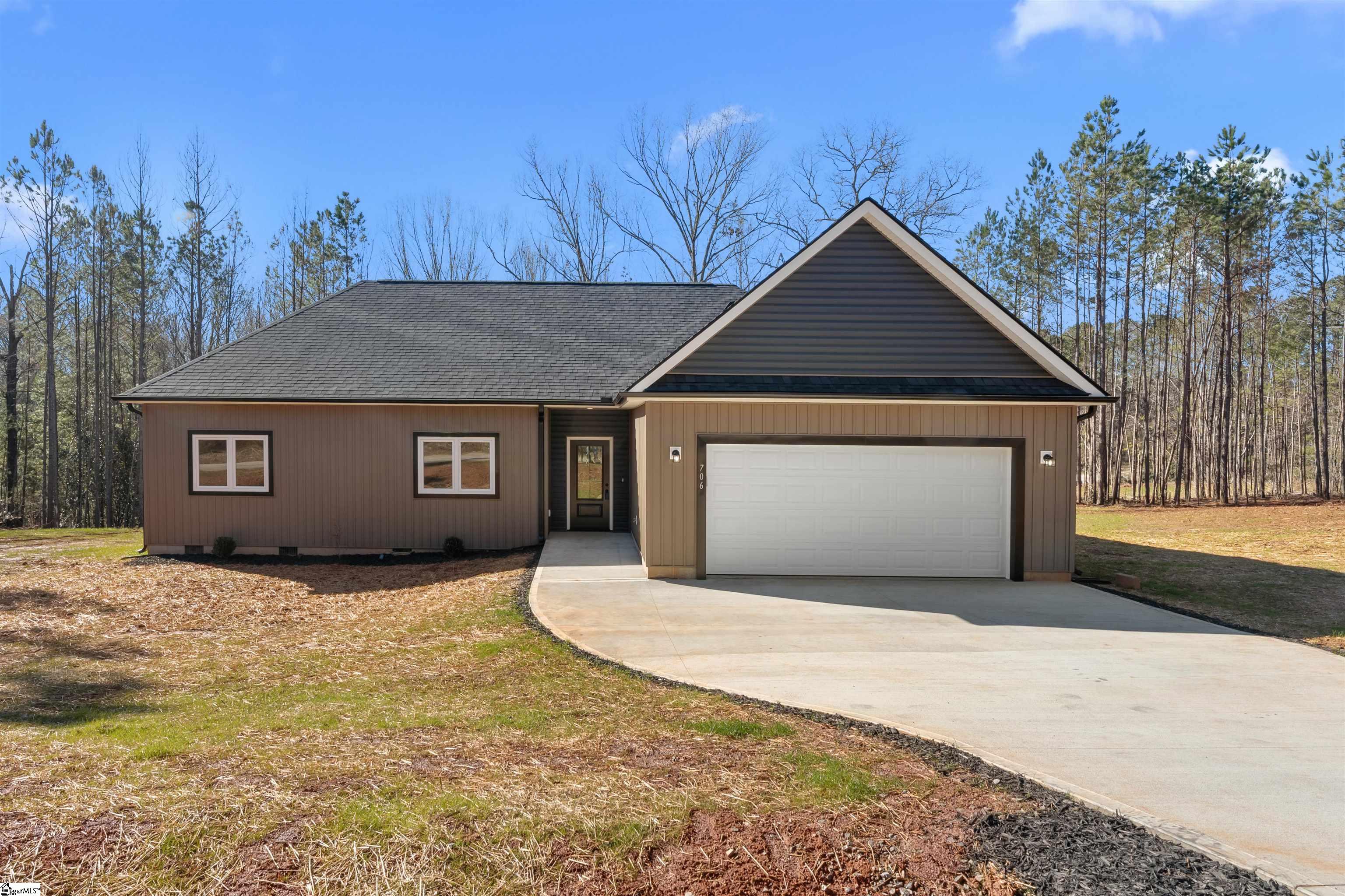 706 Carolyn Drive Property Photo