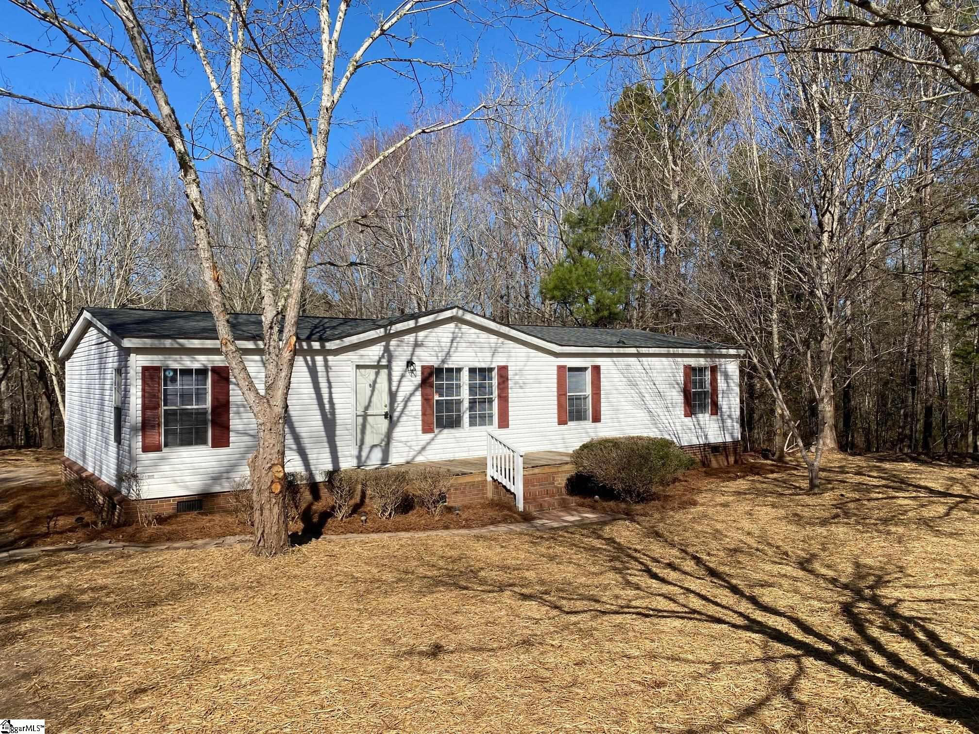 596 Whitten Road Property Photo