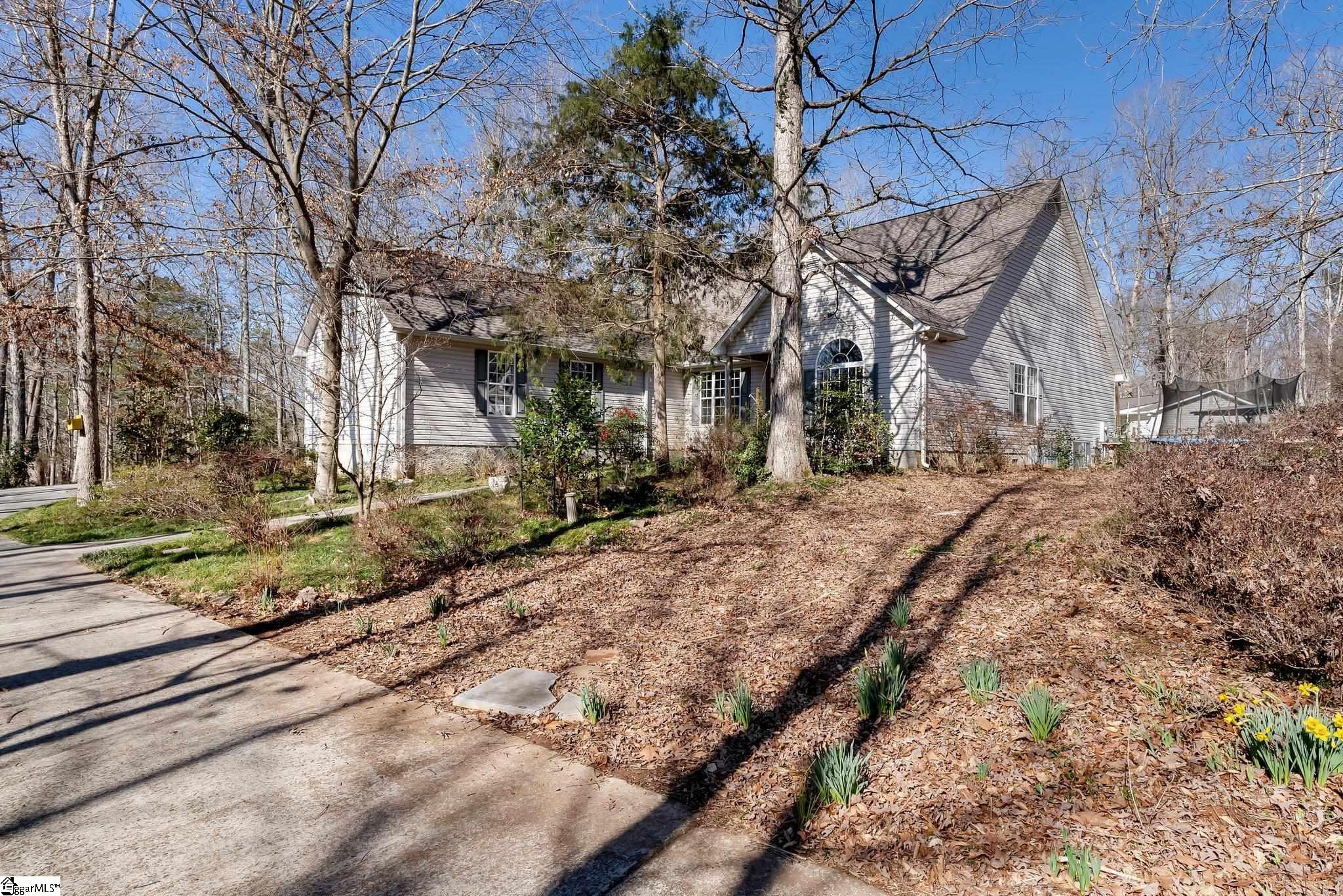 1298 Moorehead Place Property Photo