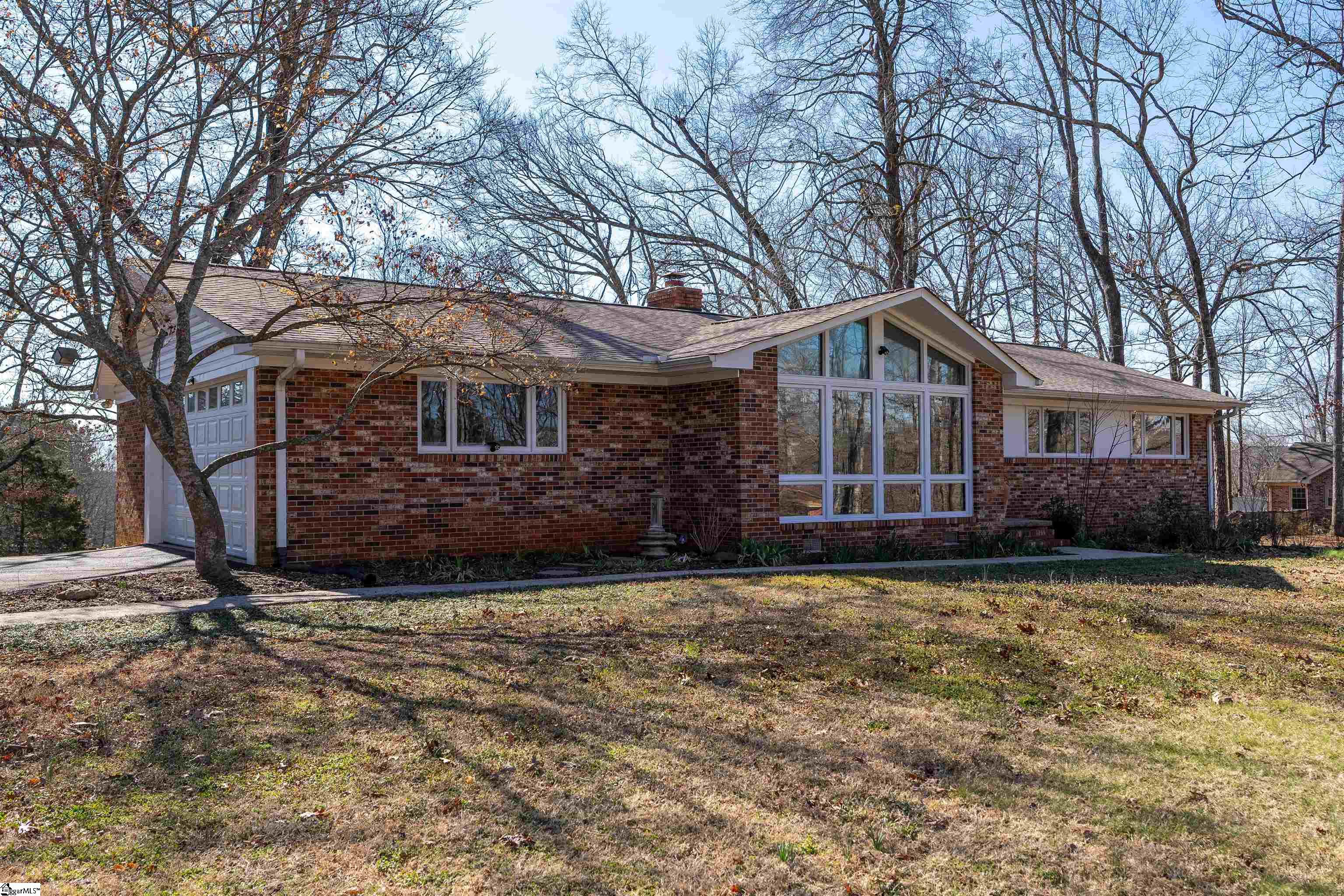 122 Eastwood Circle Property Photo