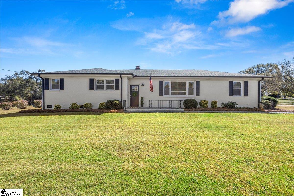 300 Elm Drive Property Photo