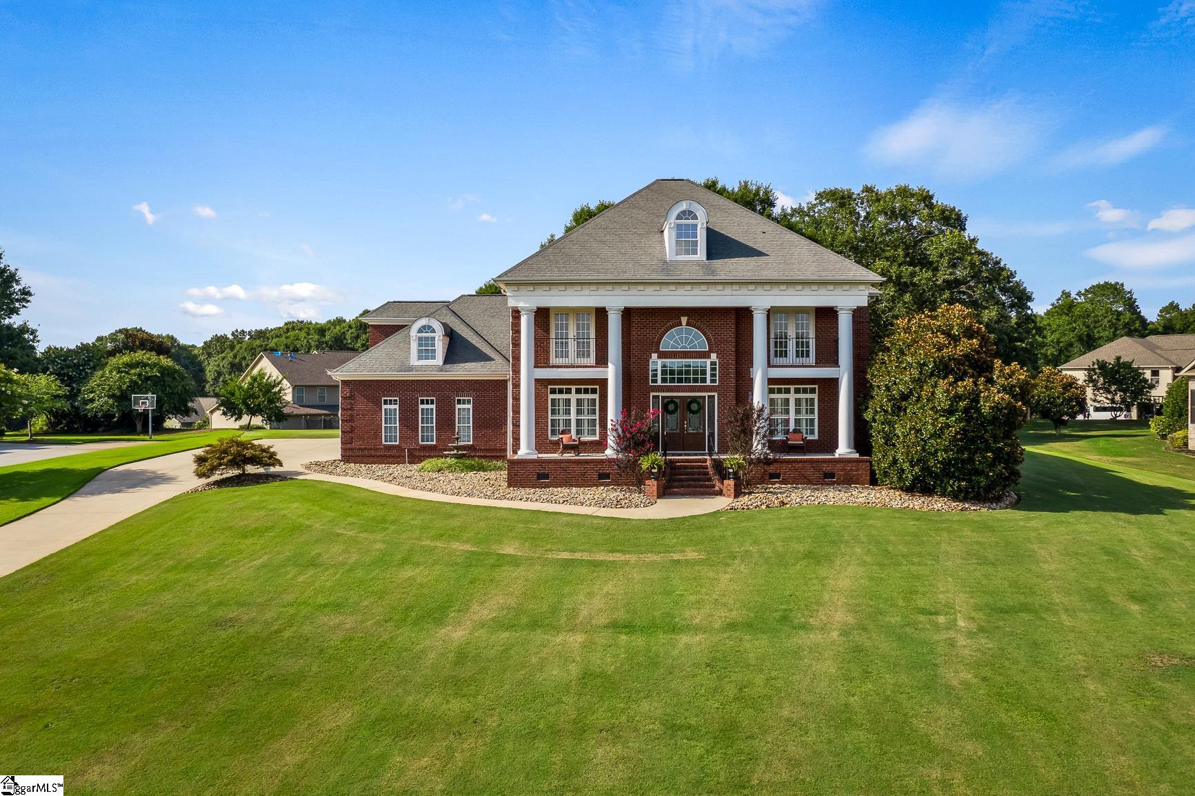 203 Vinings Crossing Property Photo