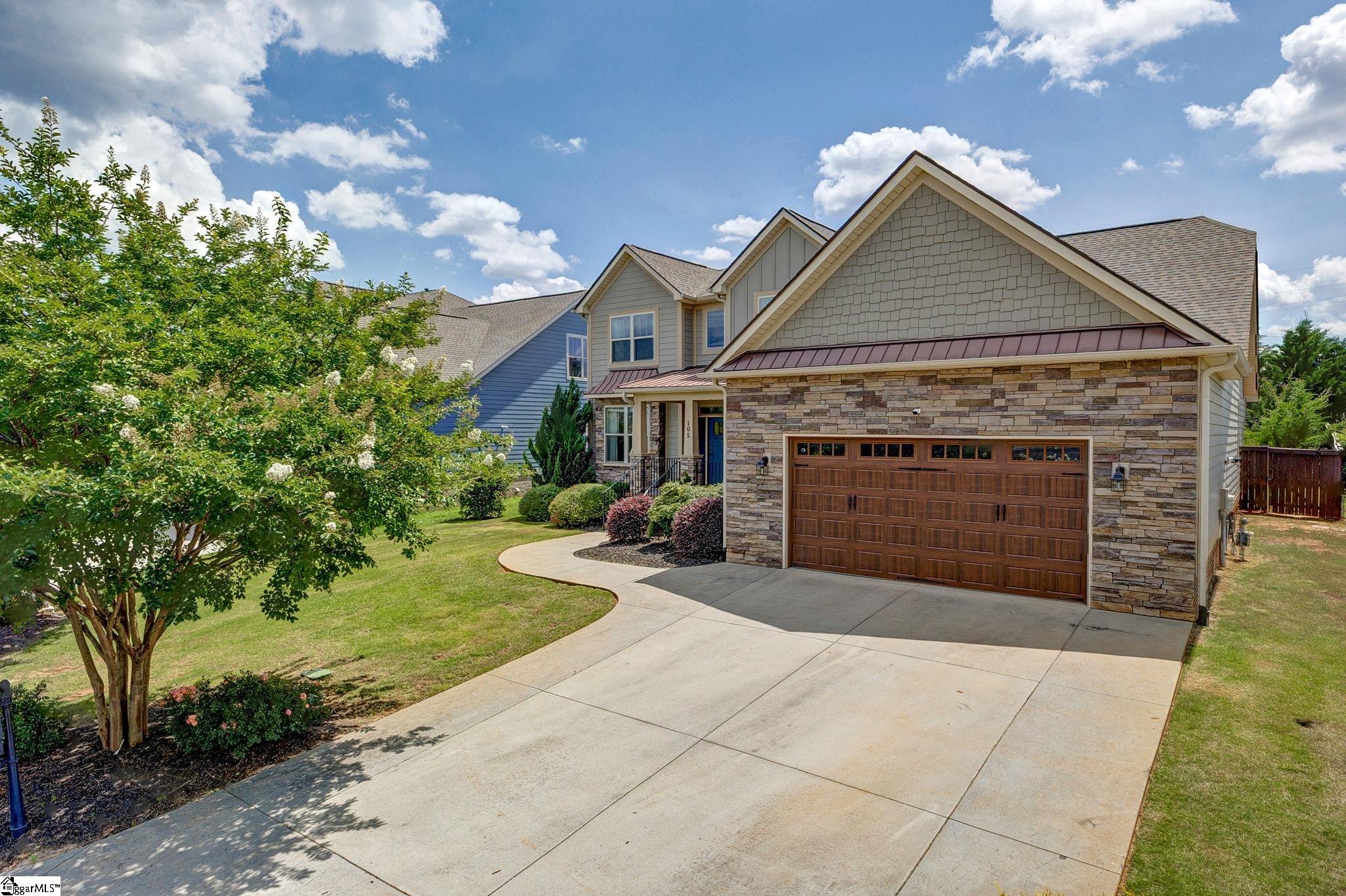 105 Bold Slope Drive Property Photo 3