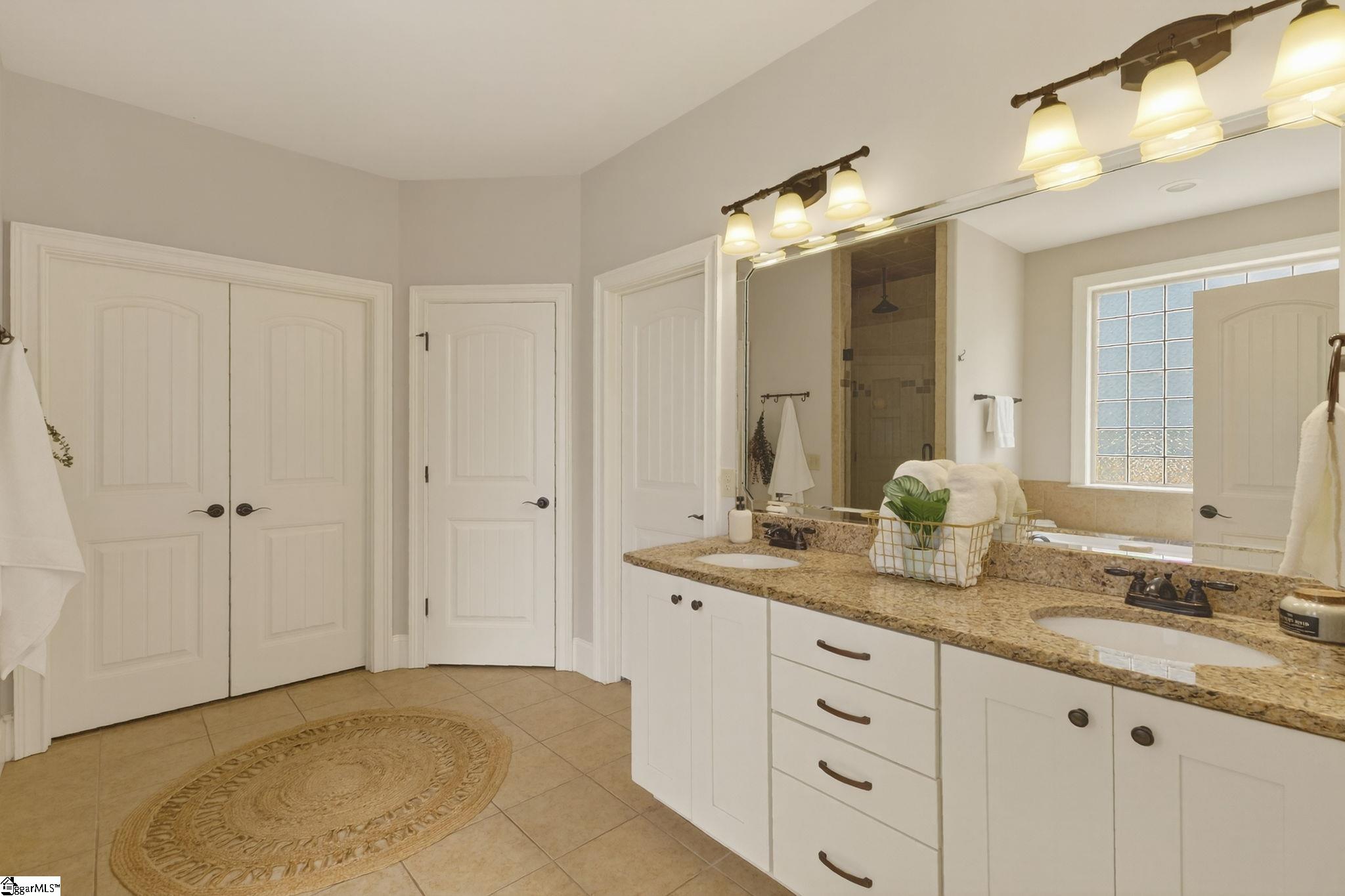 105 Bold Slope Drive Property Photo 10