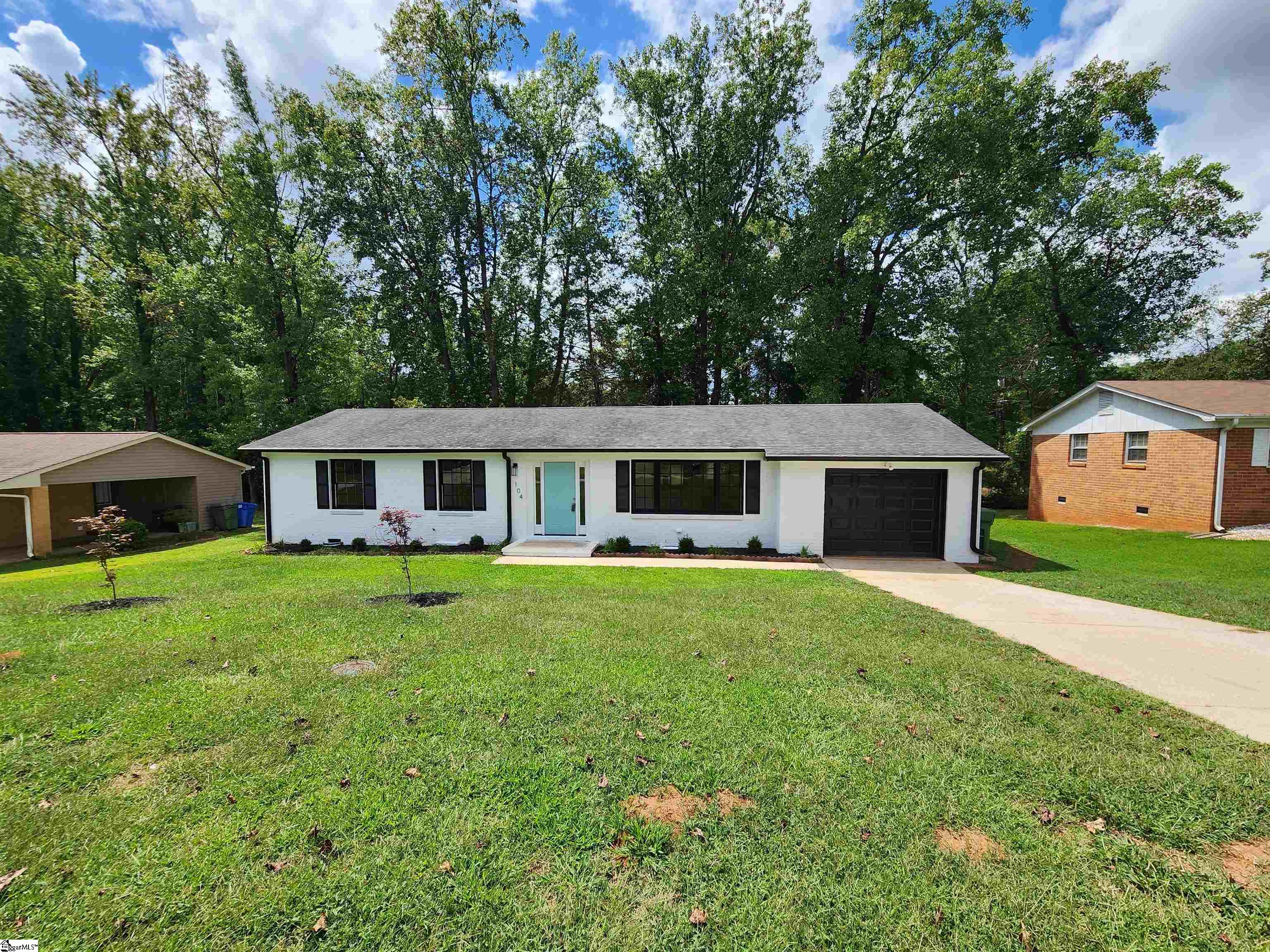 104 Shadecrest Drive Property Photo