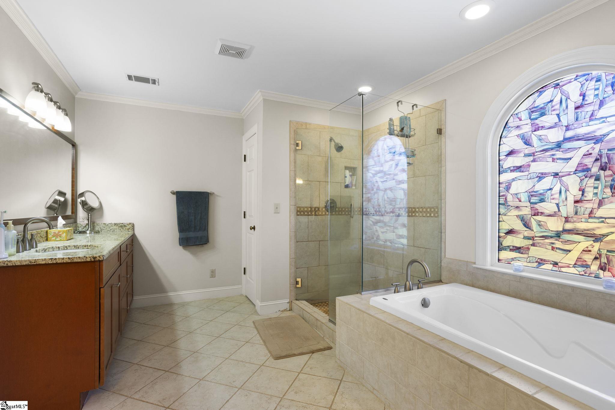 204 Waterford Lane Property Photo 20