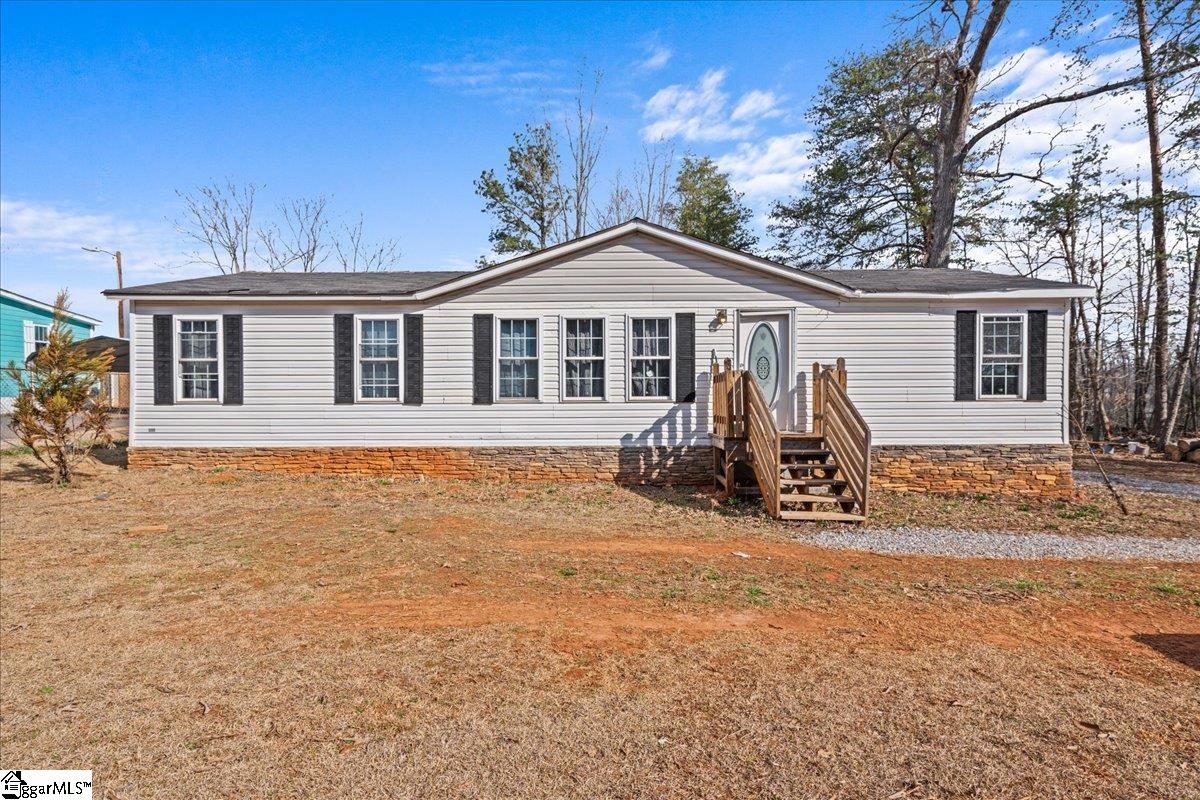 301a Willimon Drive Property Photo 1