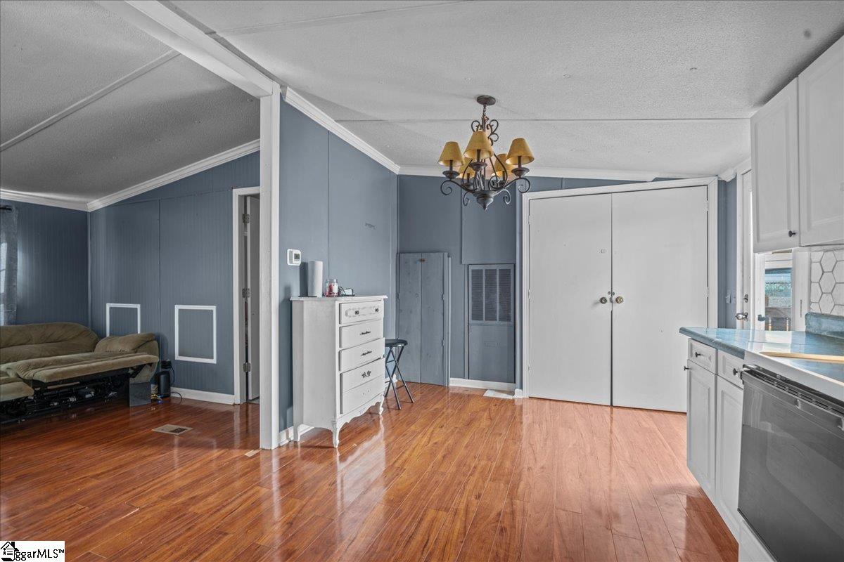 301a Willimon Drive Property Photo 8